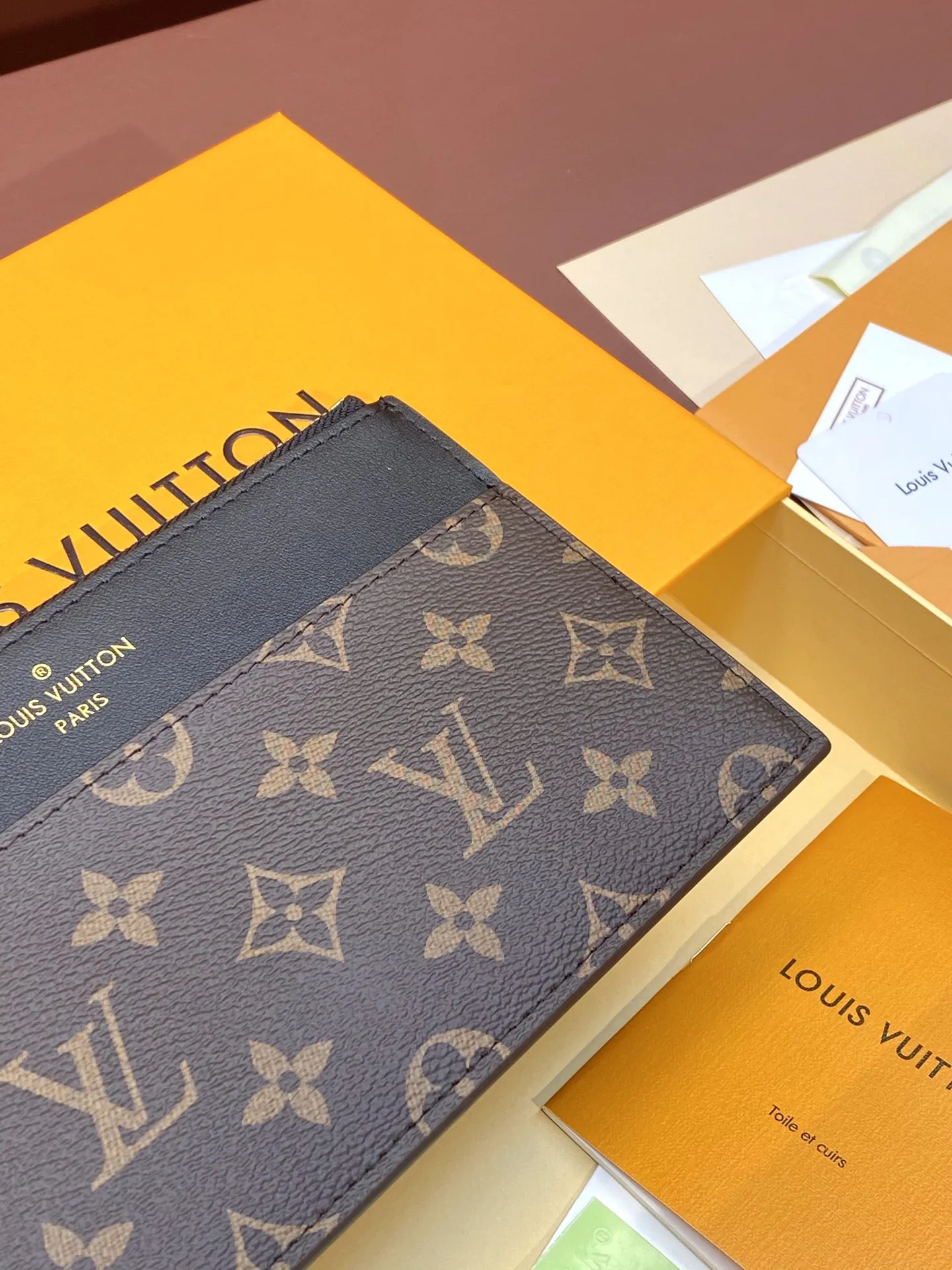 Louis Vuitton Slim Purse M80348 - 图片 9