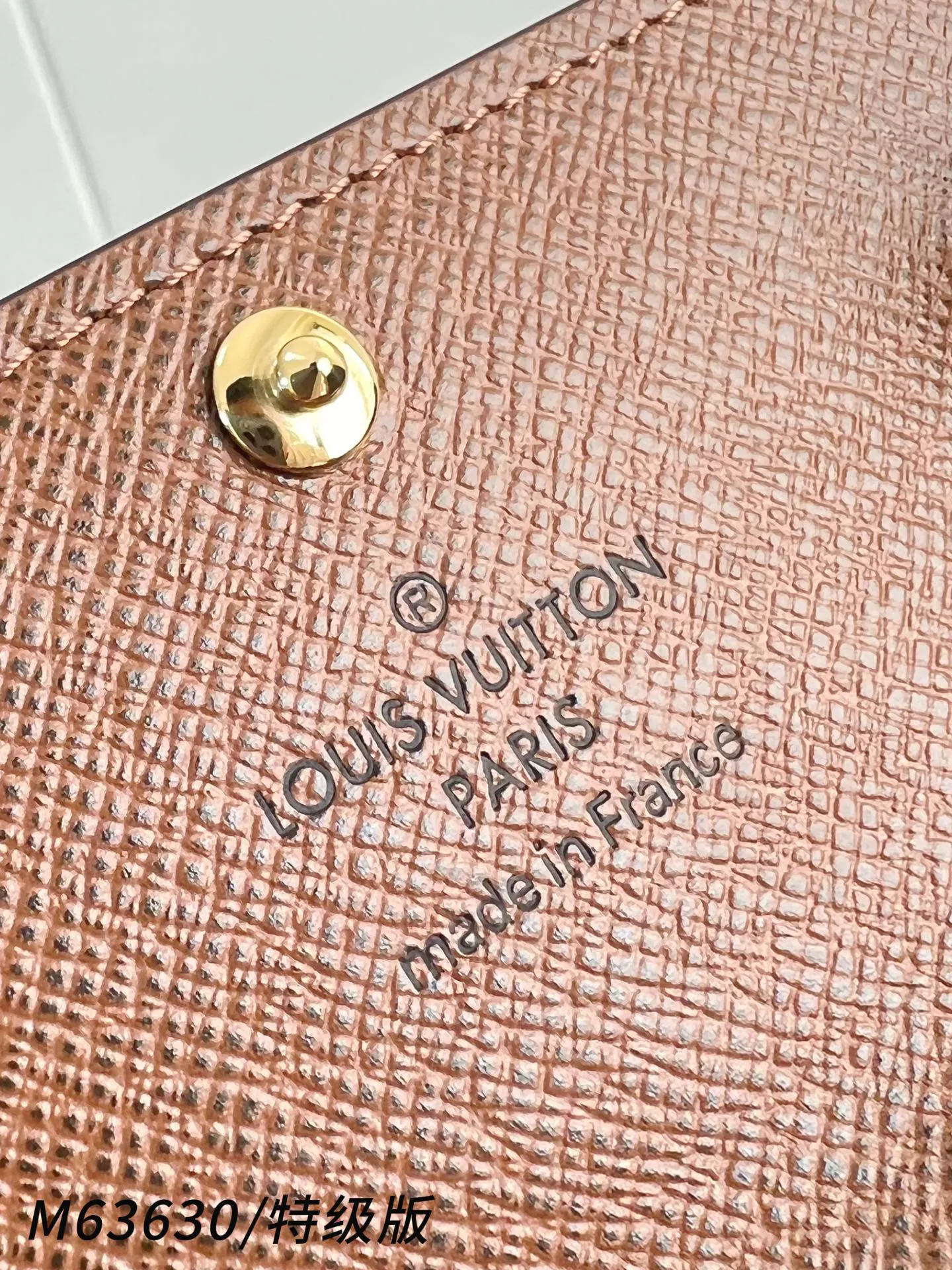 Alternative view of Louis Vuitton 6 Key Holder M62630