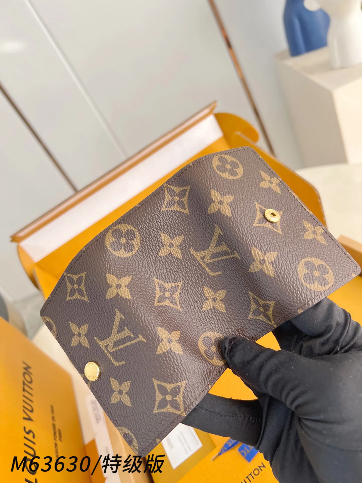 Louis Vuitton 6 Key Holder M62630 - 图片 7