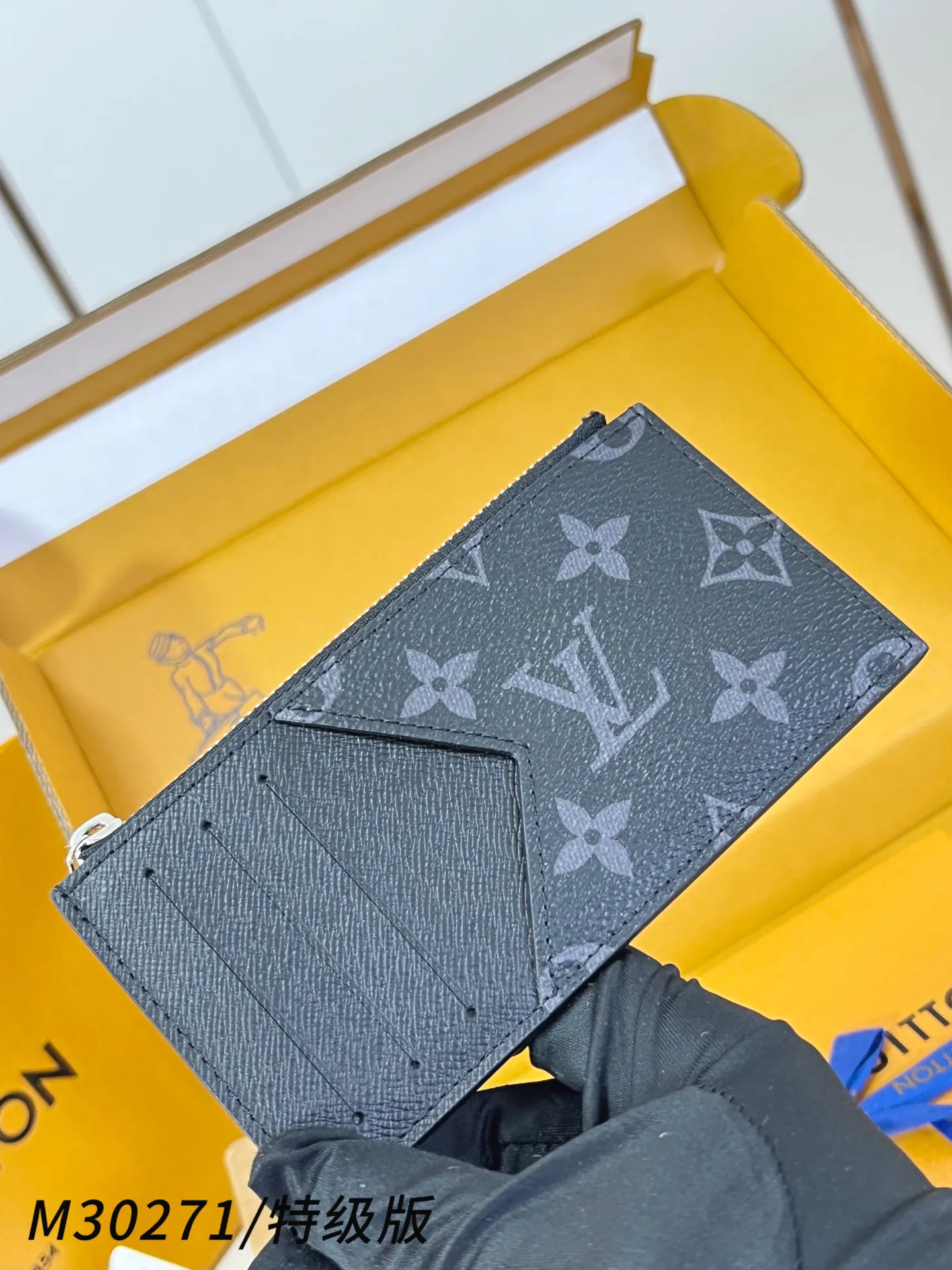 Louis Vuitton Coin Card Holder M30271 - Image 4