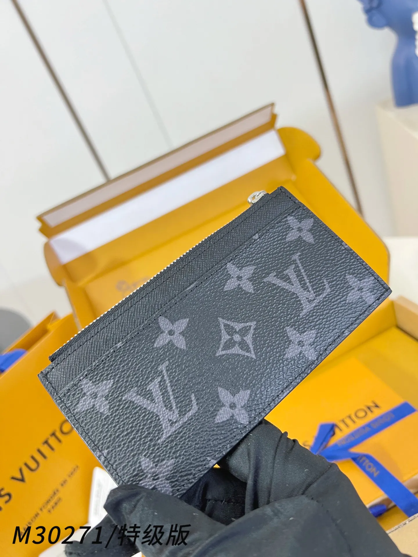 Louis Vuitton Coin Card Holder M30271 - Image 5