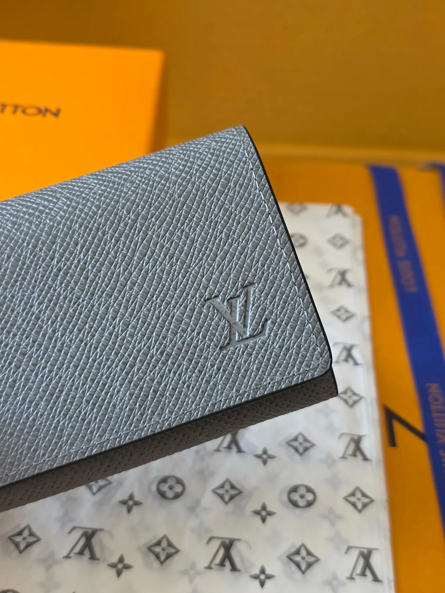 Louis Vuitton Business Card Holder M11583 - Image 6