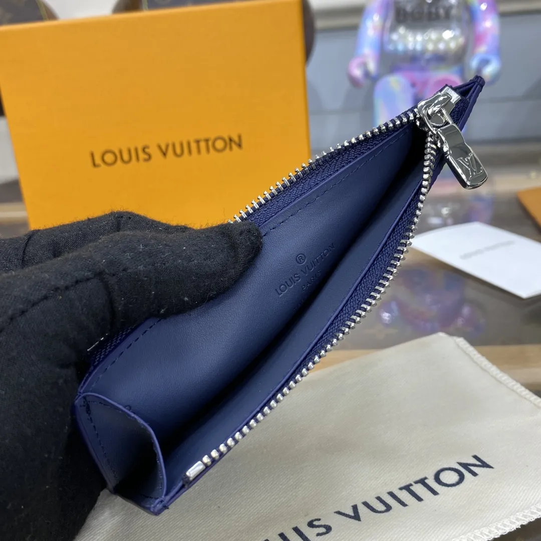Louis Vuitton Coin Card Holder M82084 - Image 8