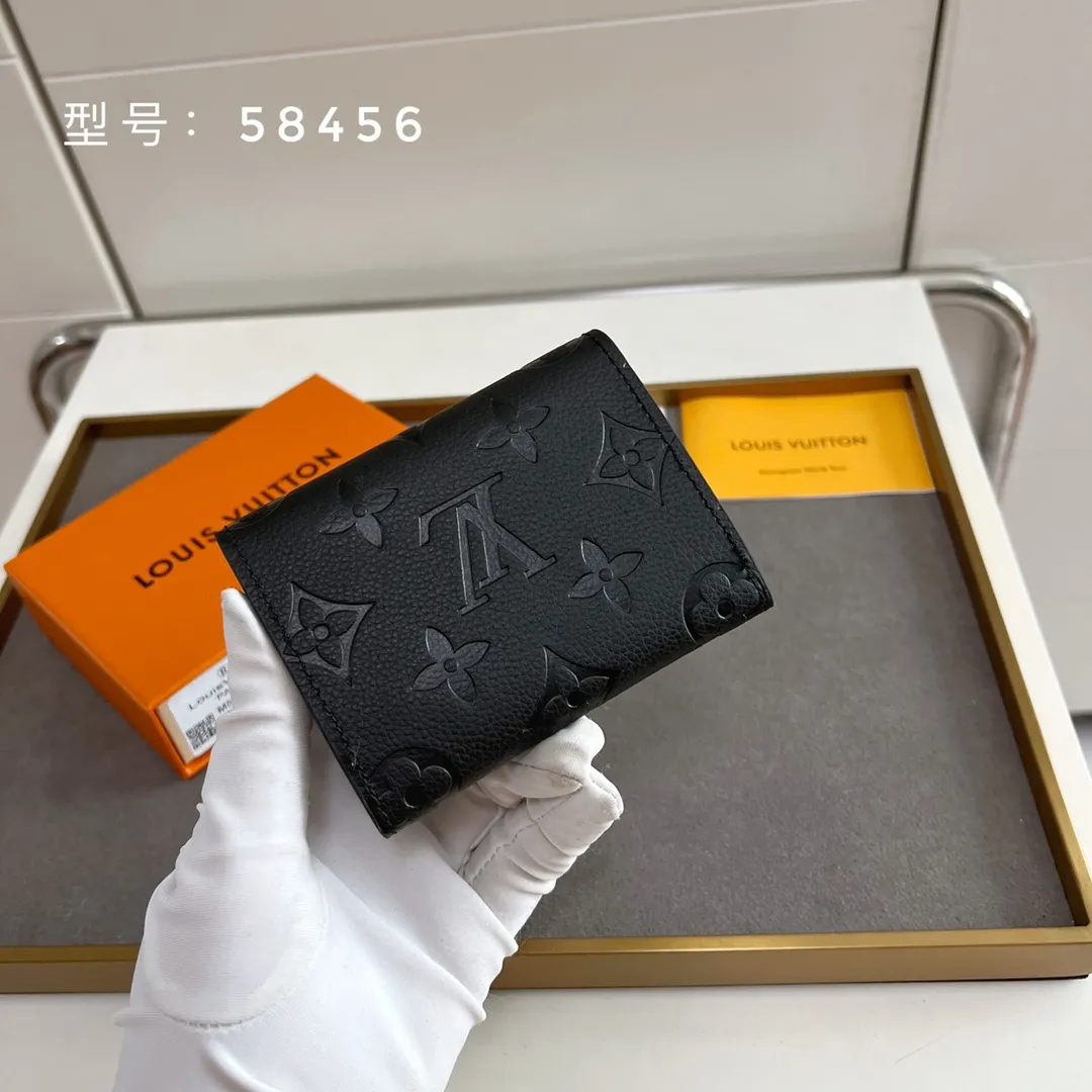 Louis Vuitton Business Card Holder M58456 - Image 8