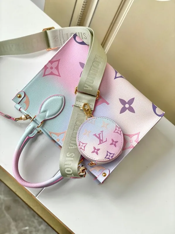 Alternative view of Louis Vuitton OnTheGo PM M59856