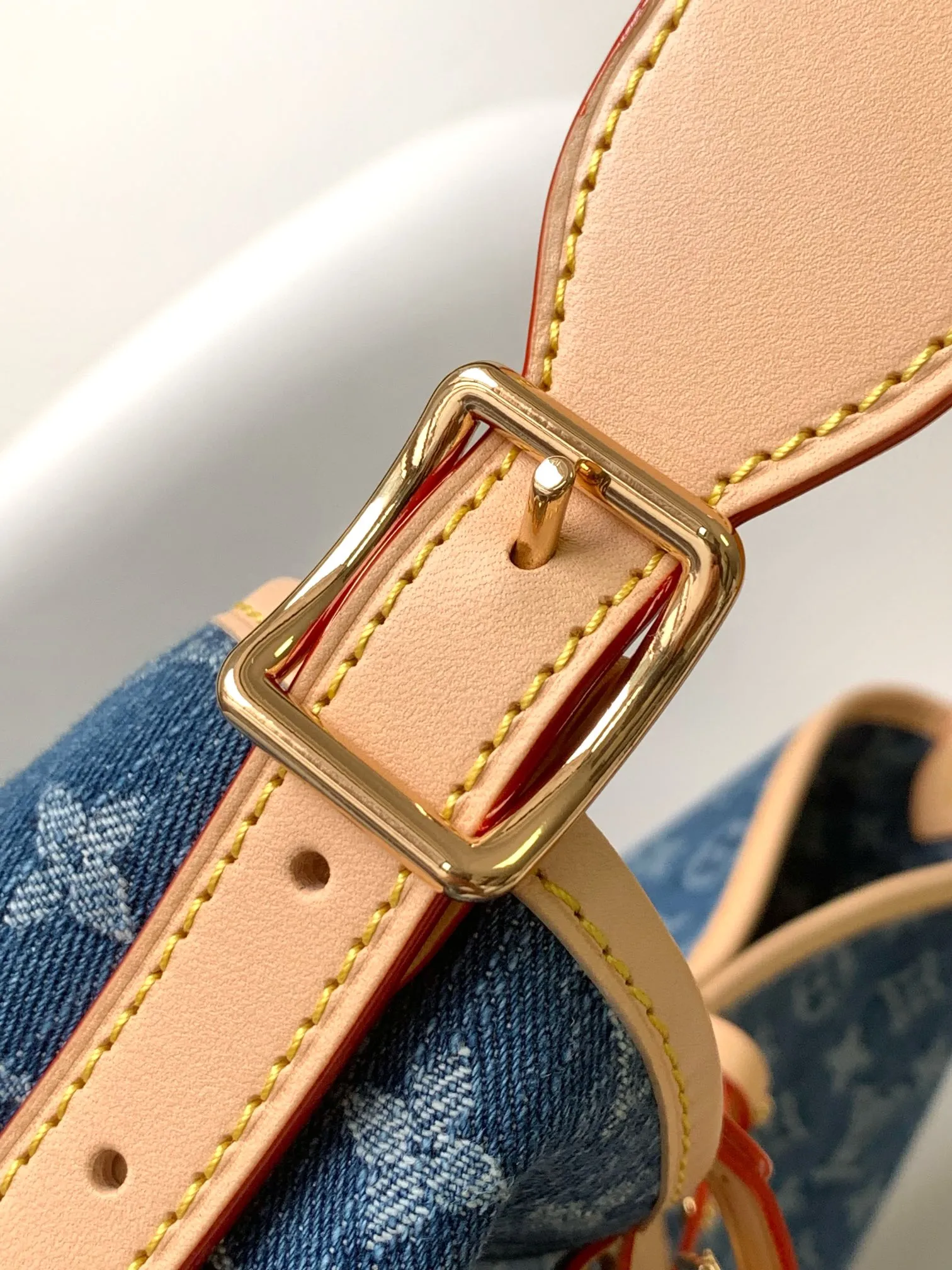 Louis Vuitton CarryAll MM M46855 - Image 8