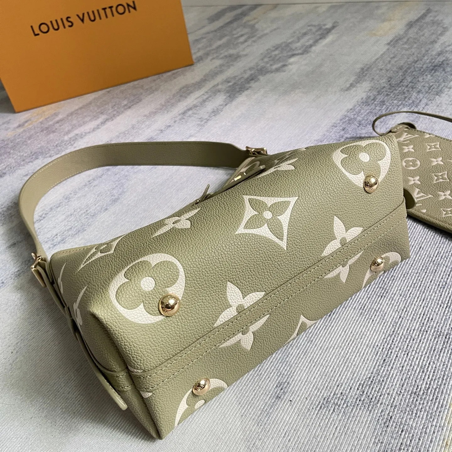 Louis Vuitton CarryAll PM M46672 - 图片 10