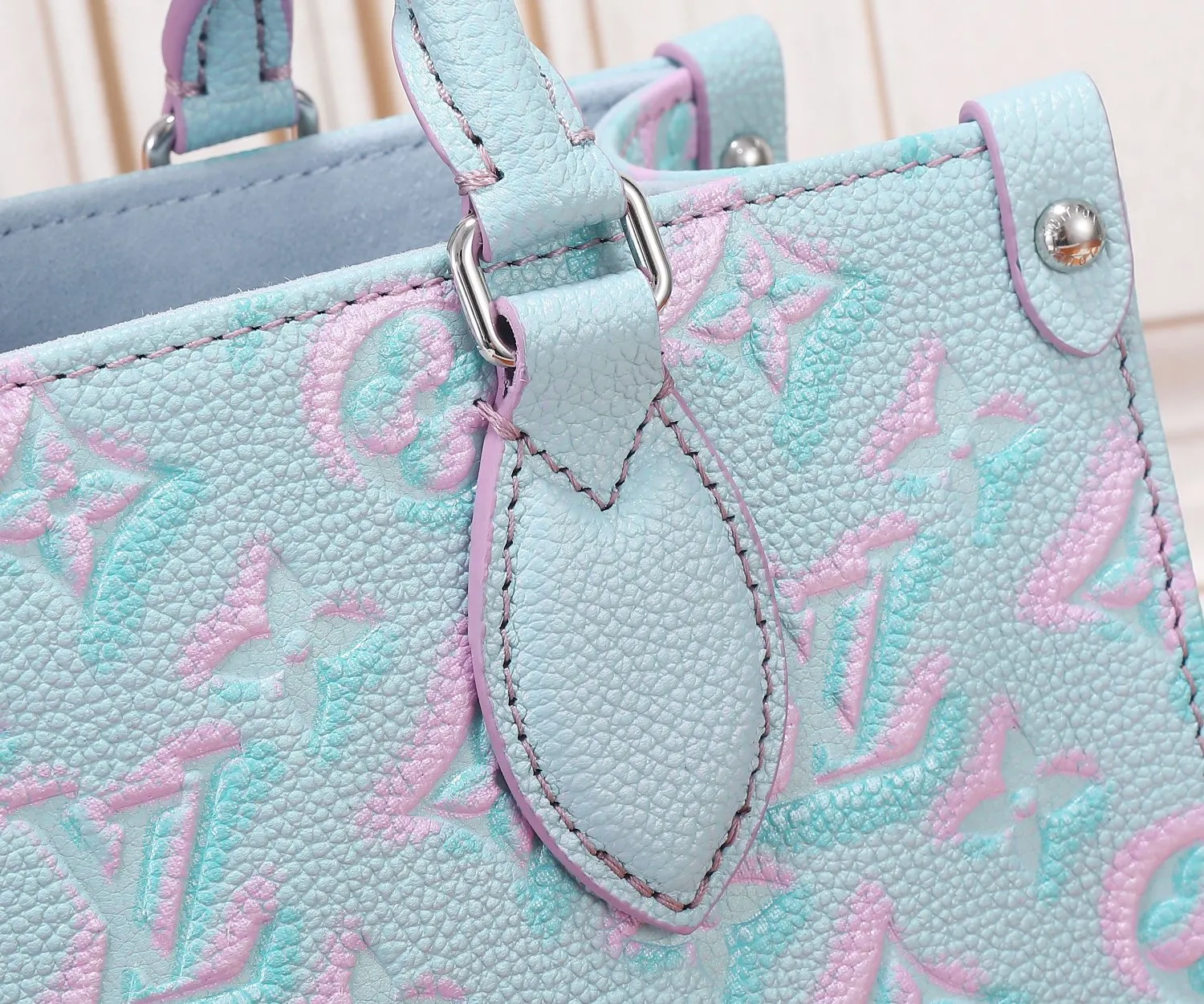 Louis Vuitton OnTheGo PM M46067 - 图片 7
