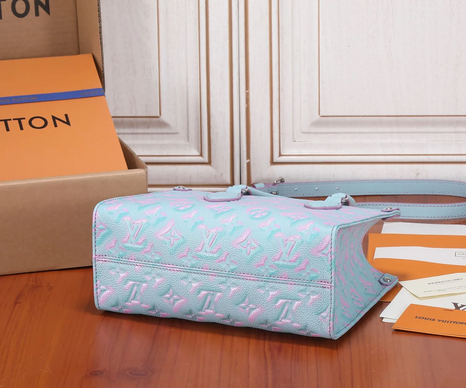 Louis Vuitton OnTheGo PM M46067 - 图片 9