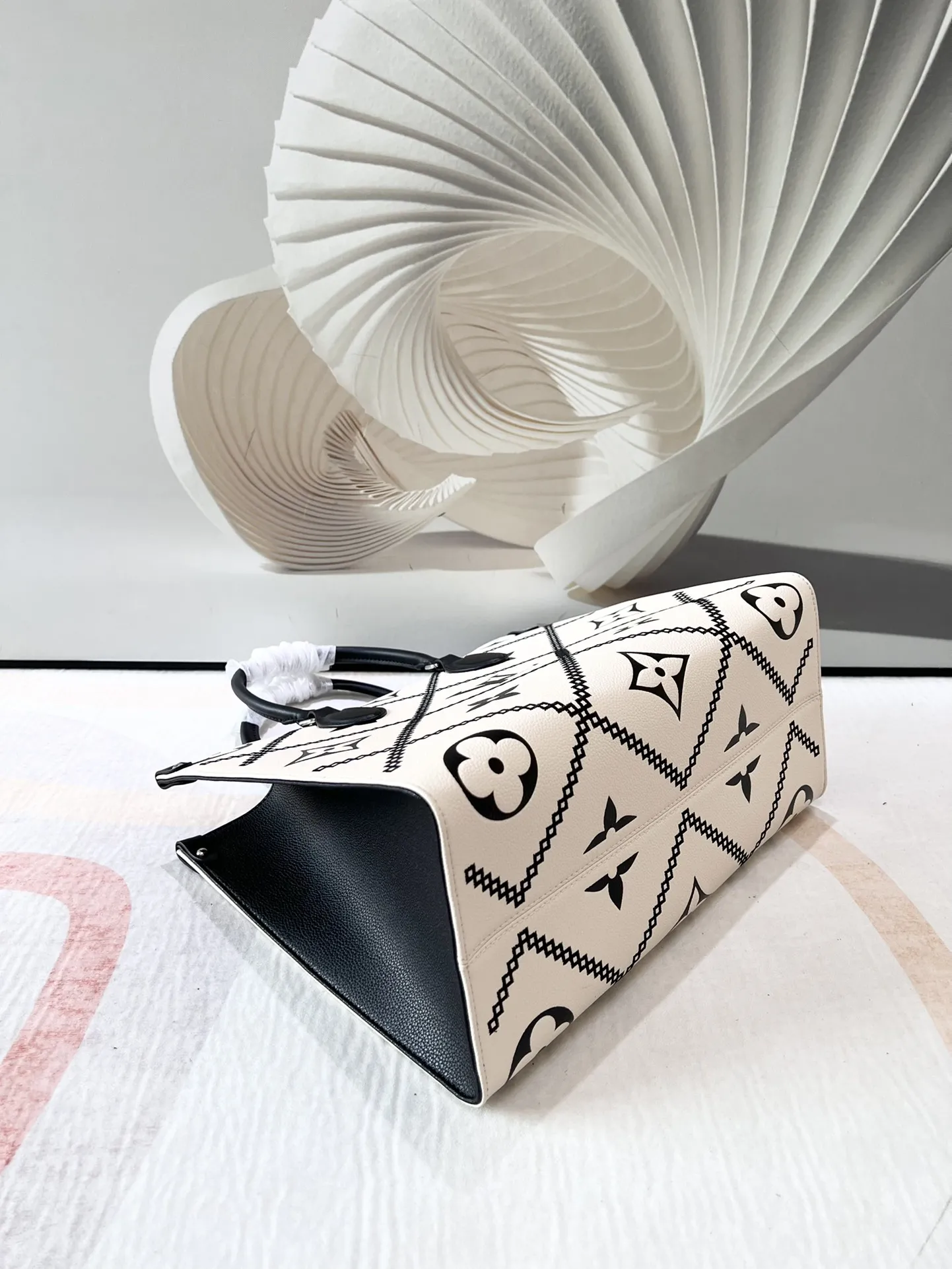 Louis Vuitton Onthego MM M46016 - 图片 2