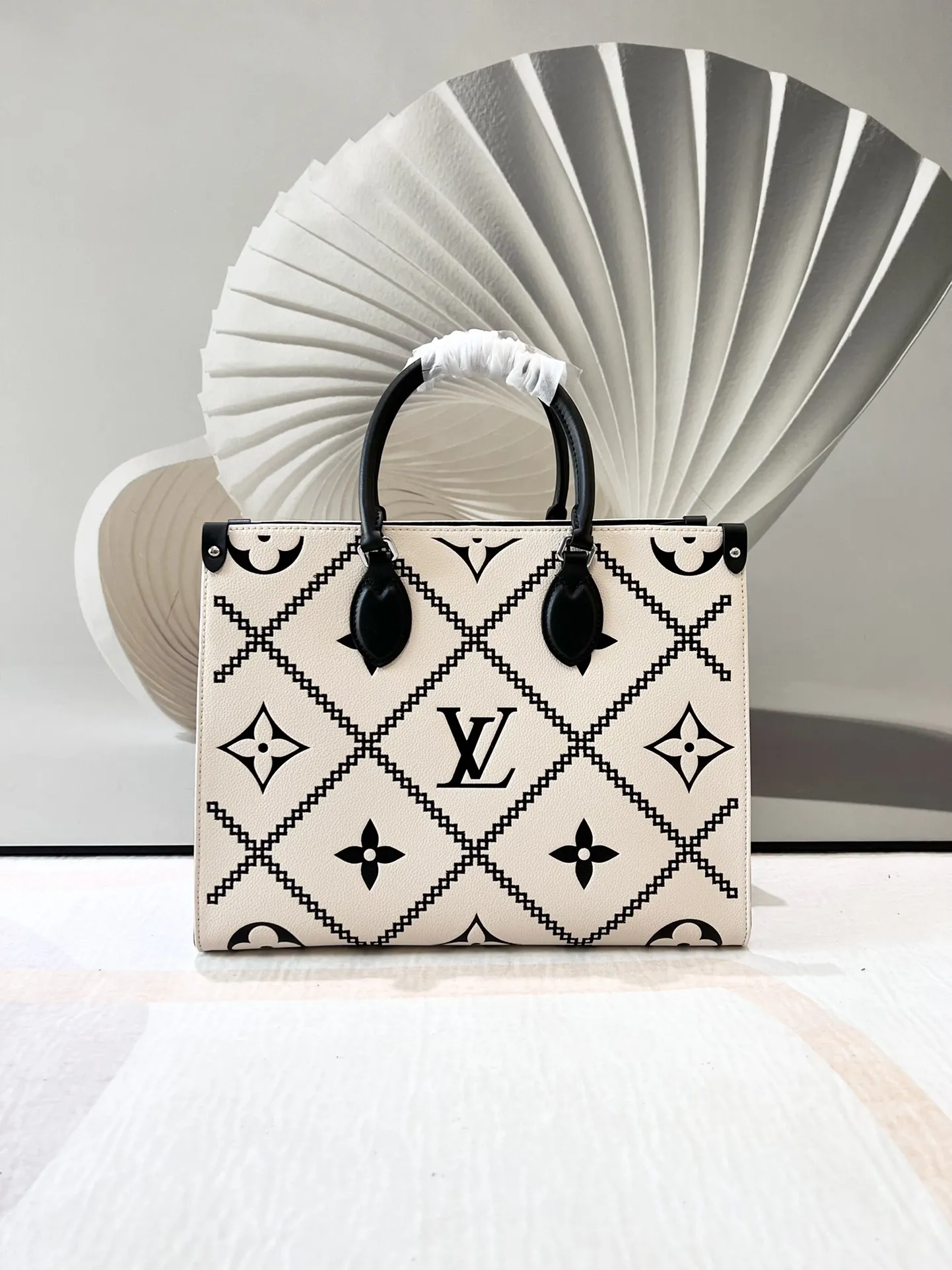 Louis Vuitton Onthego MM M46016 - 图片 6