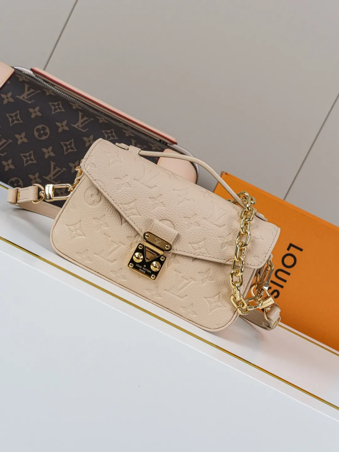 Louis Vuitton Pochette Métis East West M14322 - 图片 3