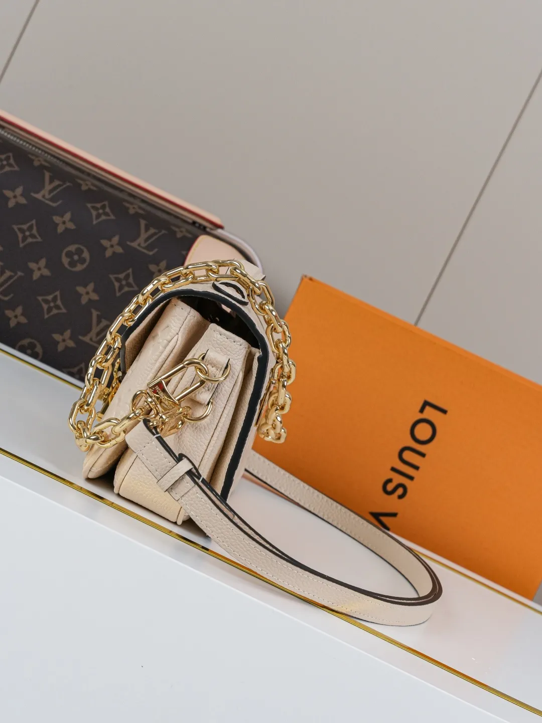 Louis Vuitton Pochette Métis East West M14322 - 图片 4