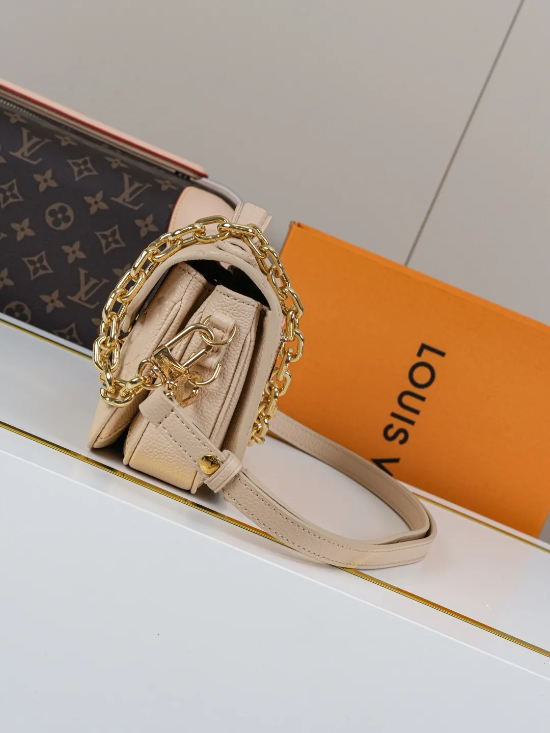 Louis Vuitton Pochette Métis East West M14322 - 图片 6