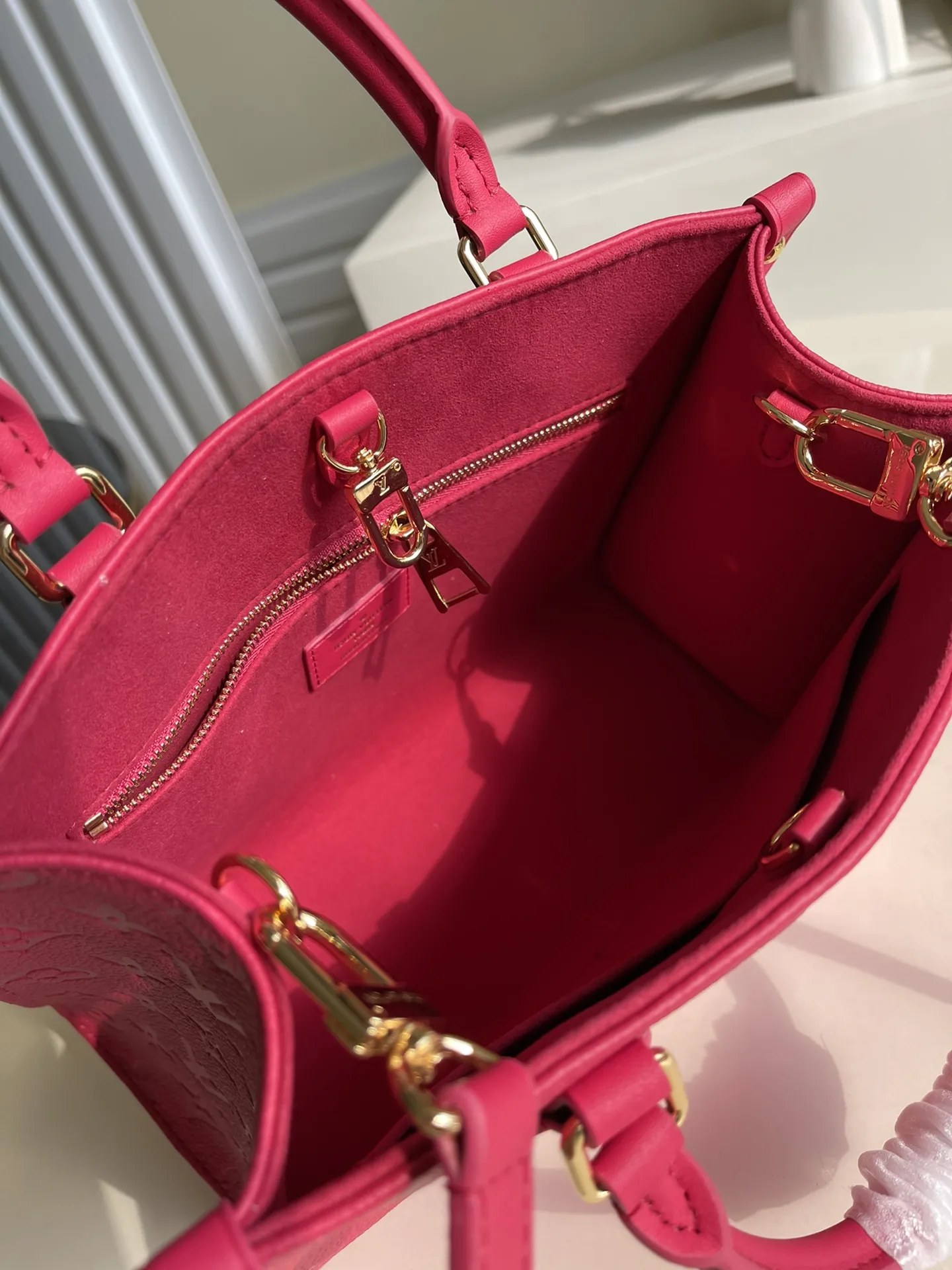 Louis Vuitton Onthego PM M45660 - 图片 9
