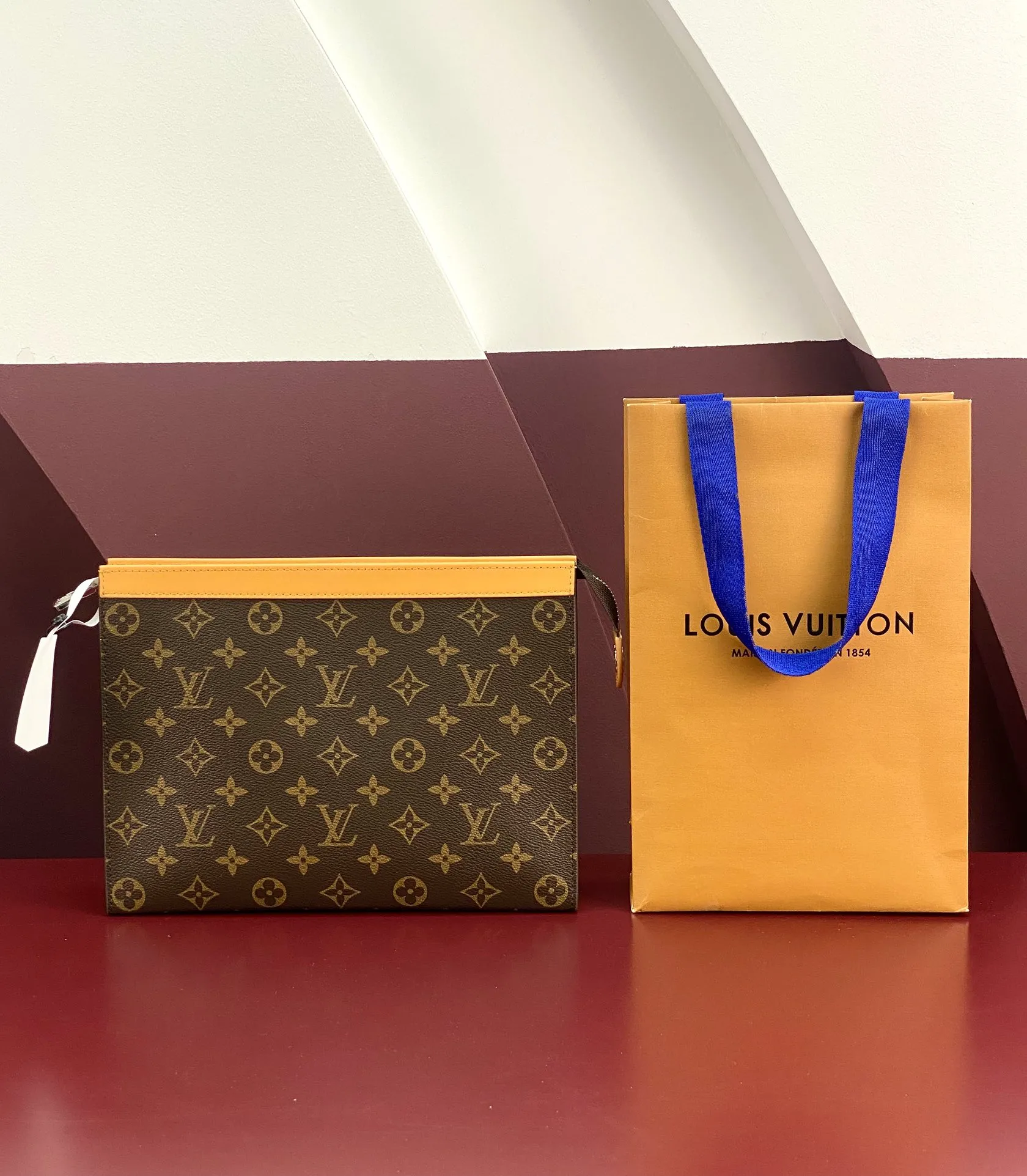 Louis Vuitton Pochette Voyage MM M12820 - 图片 6