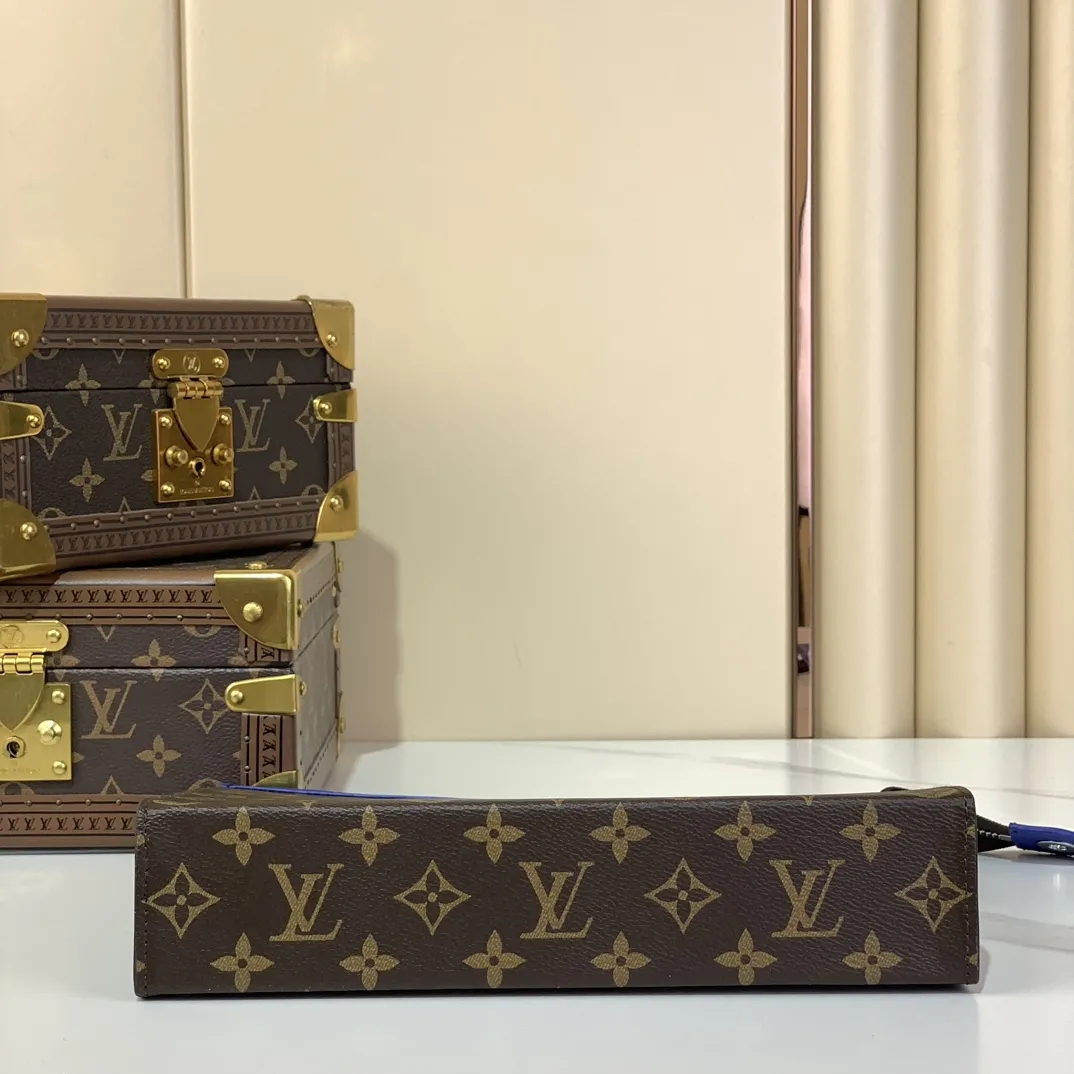 Louis Vuitton Pochette Voyage MM M12819 - 图片 6