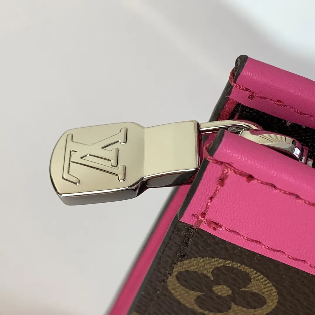Louis Vuitton Pochette Voyage MM M12818 - 图片 8
