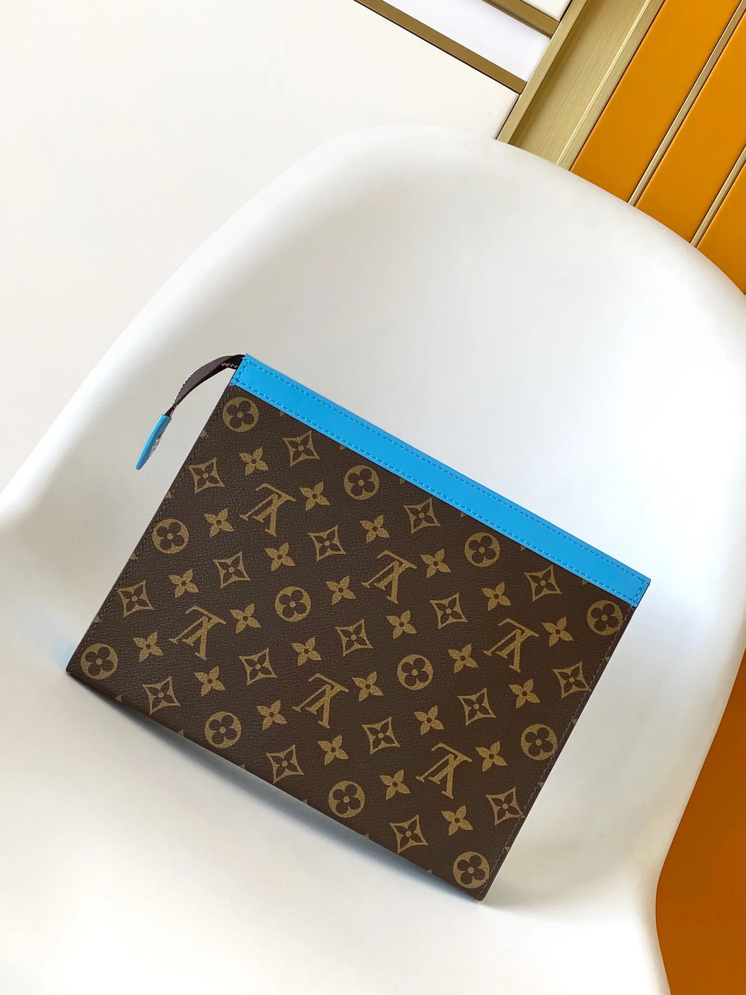 Louis Vuitton Pochette Voyage MM M12815 - 图片 5
