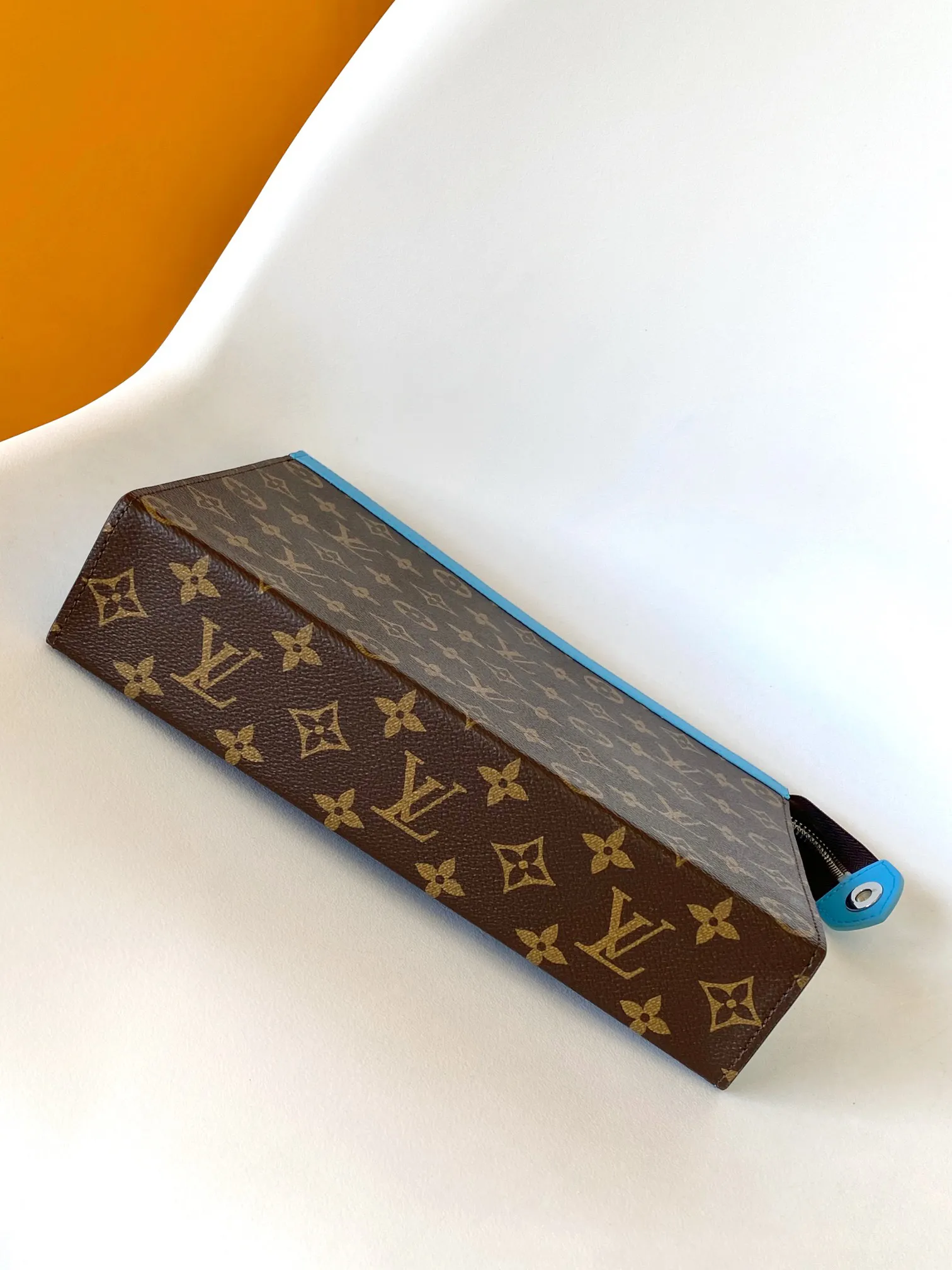 Louis Vuitton Pochette Voyage MM M12815 - 图片 6