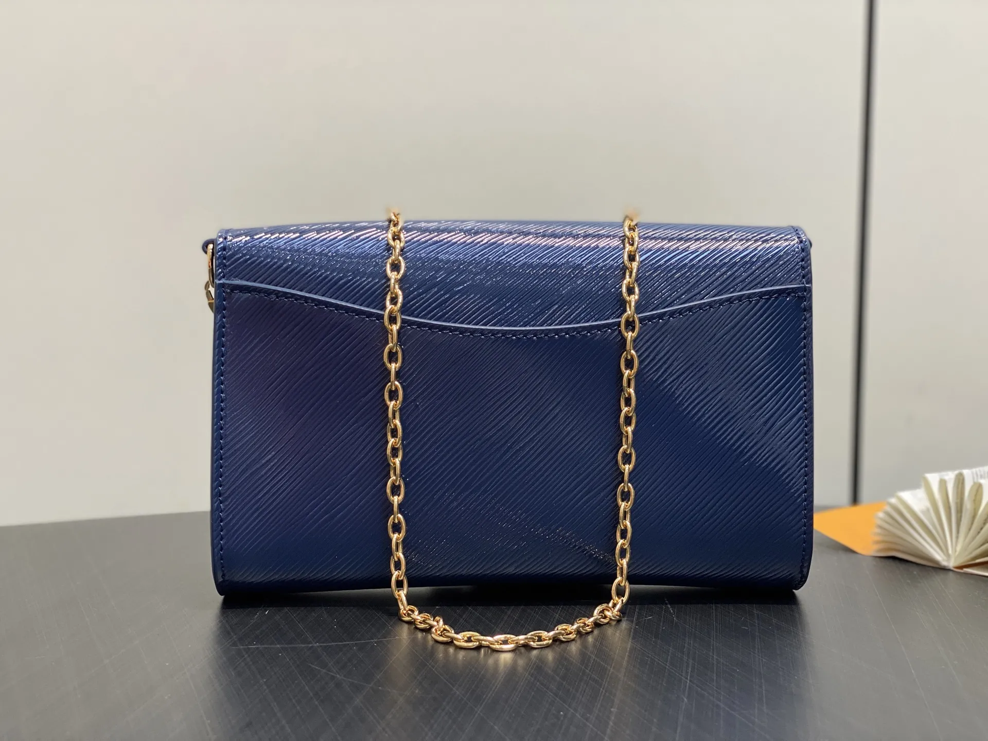 Louis Vuitton Pochette Louise M13165 - 图片 5
