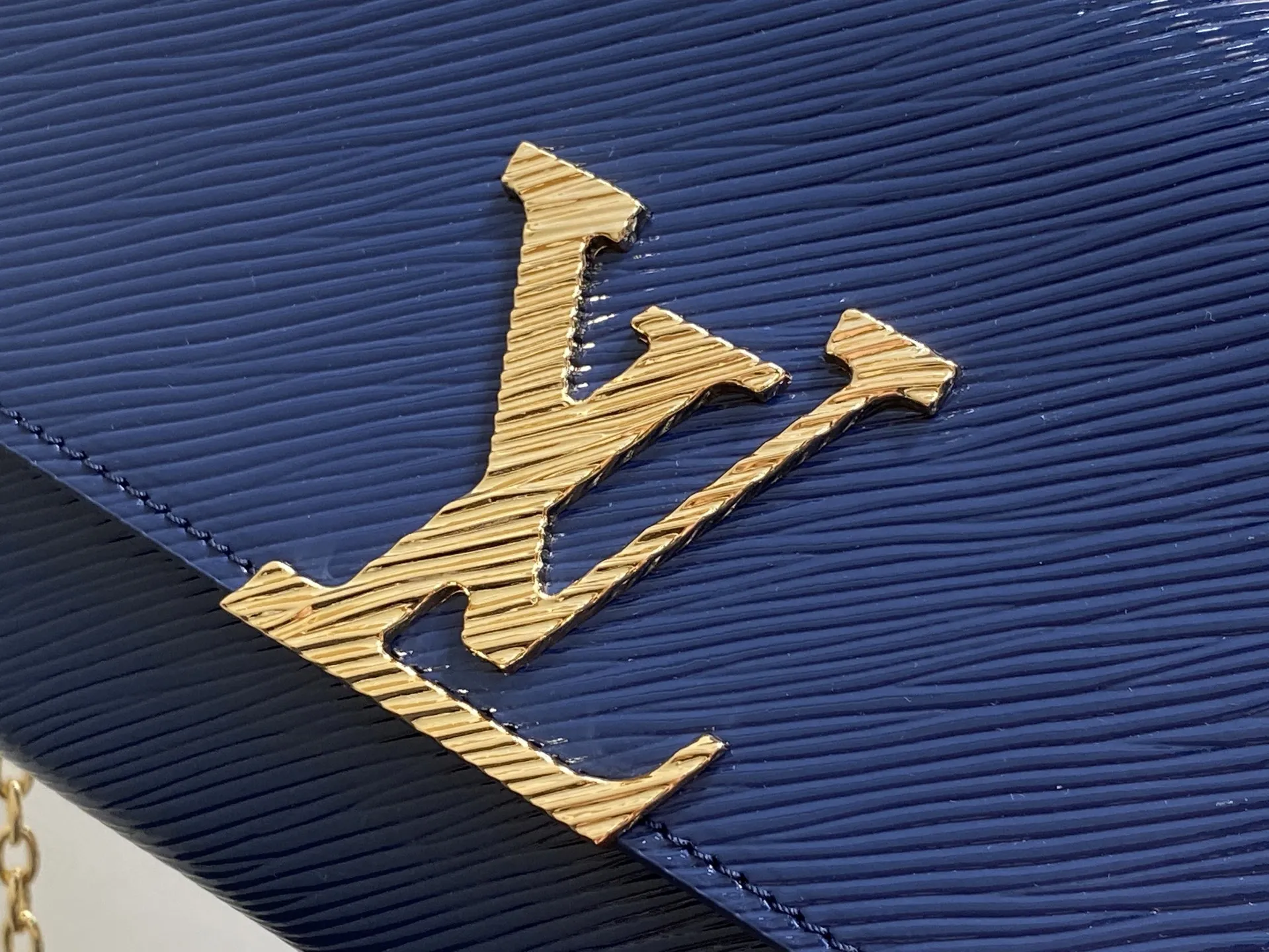 Louis Vuitton Pochette Louise M13165 - 图片 7