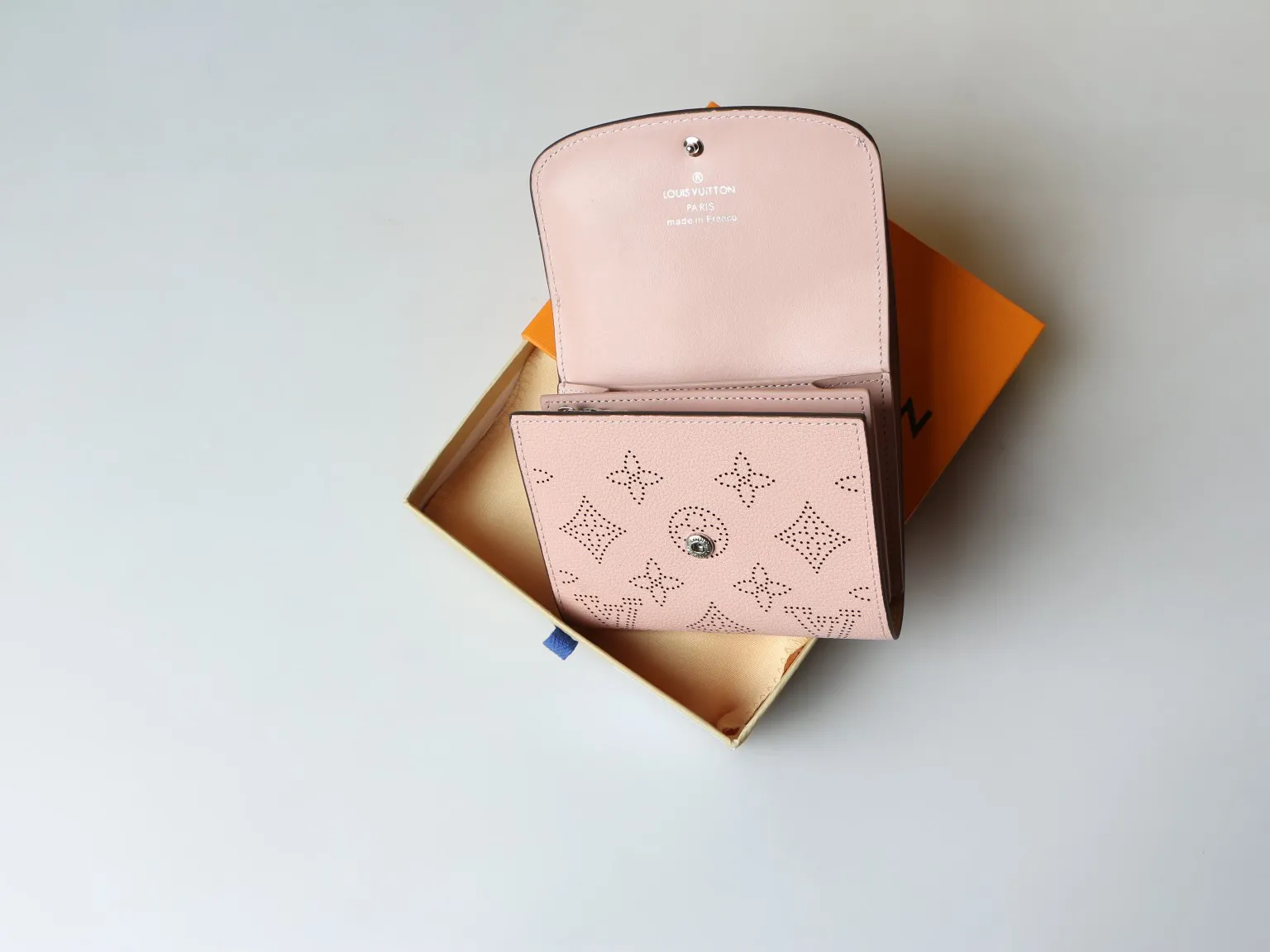 Louis Vuitton Iris Compact Wallet M82757 - 图片 7
