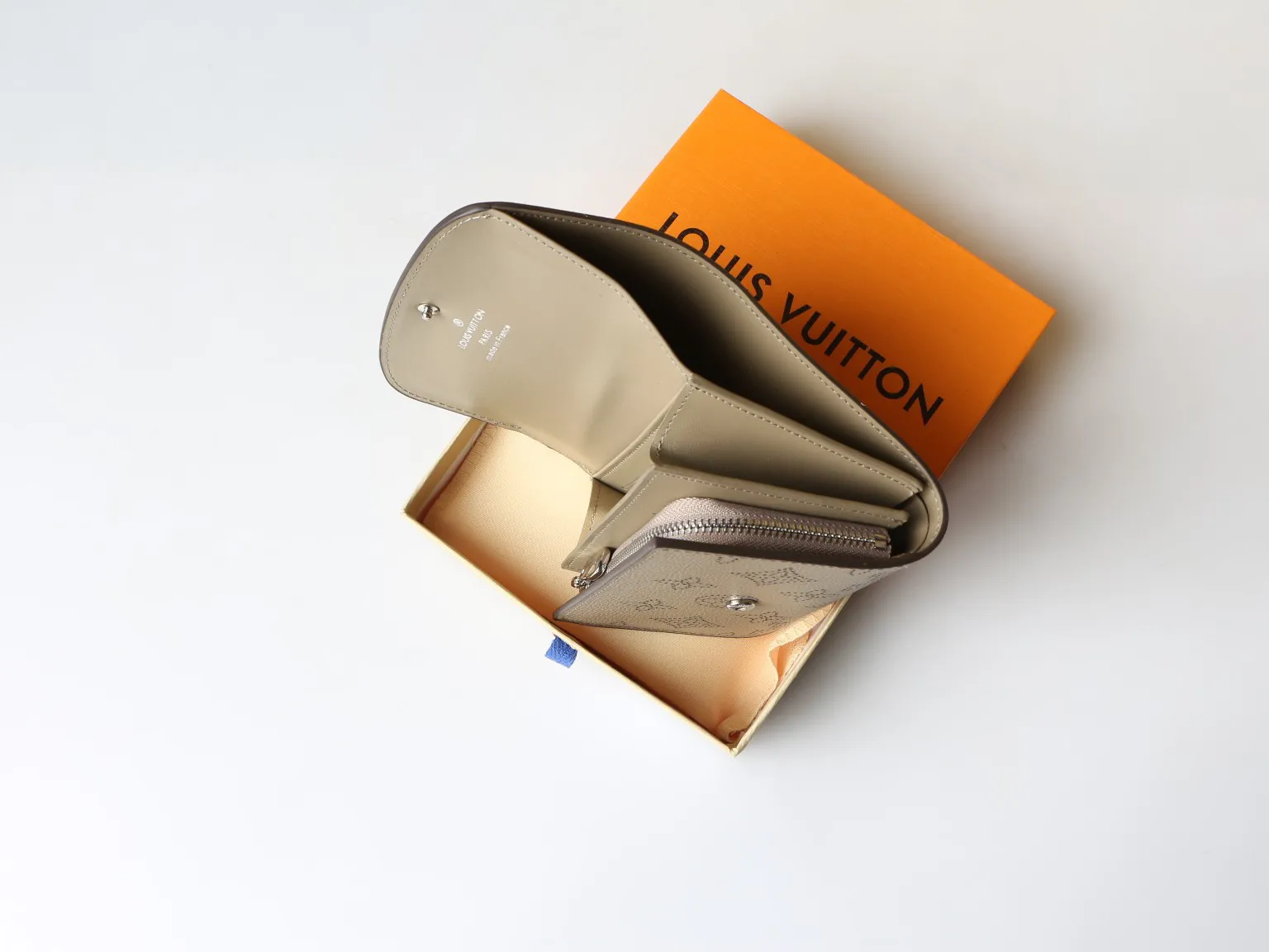 Louis Vuitton Iris Compact Wallet M62542 - 图片 8