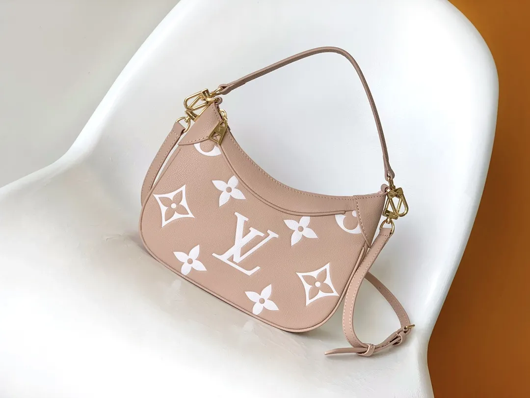 Alternative view of Louis Vuitton Bagatelle M46301