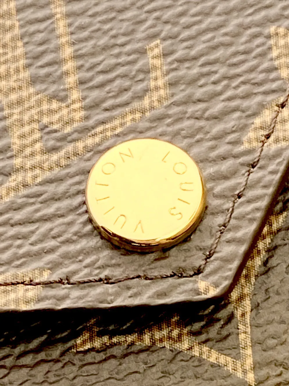 Alternative view of Louis Vuitton Celeste Wallet M81665