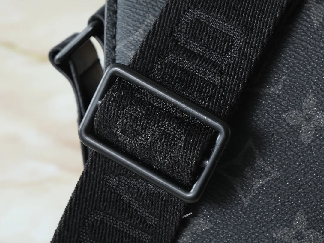 Louis Vuitton S-Cape Messenger M46794 - 图片 8