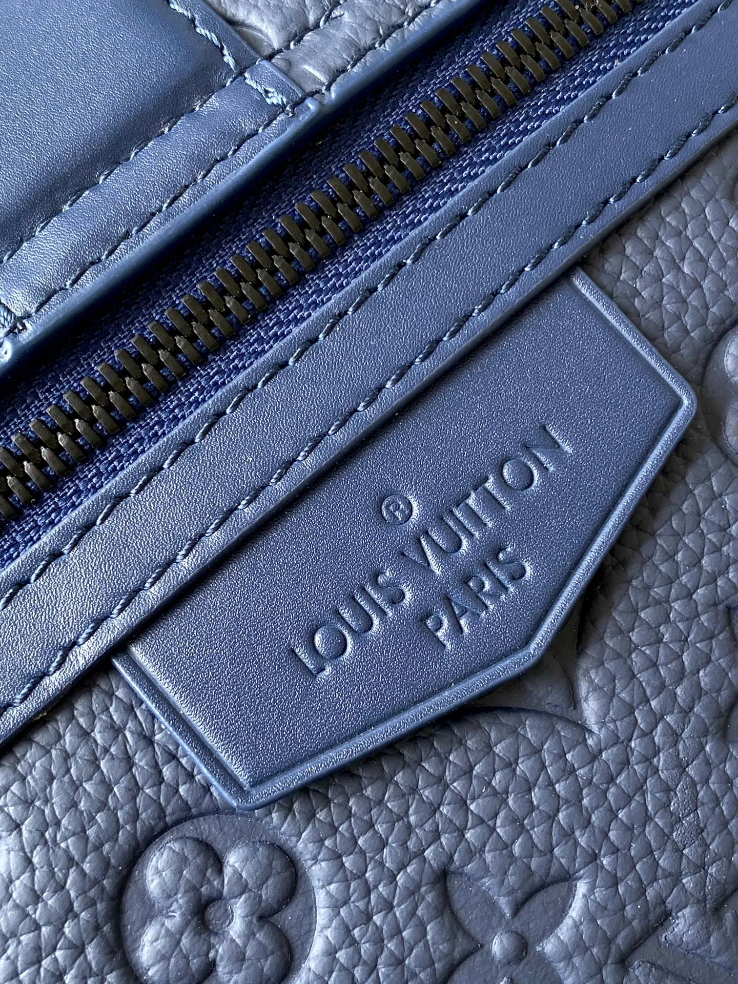 Louis Vuitton S-Cape Messenger M11692 - 图片 8