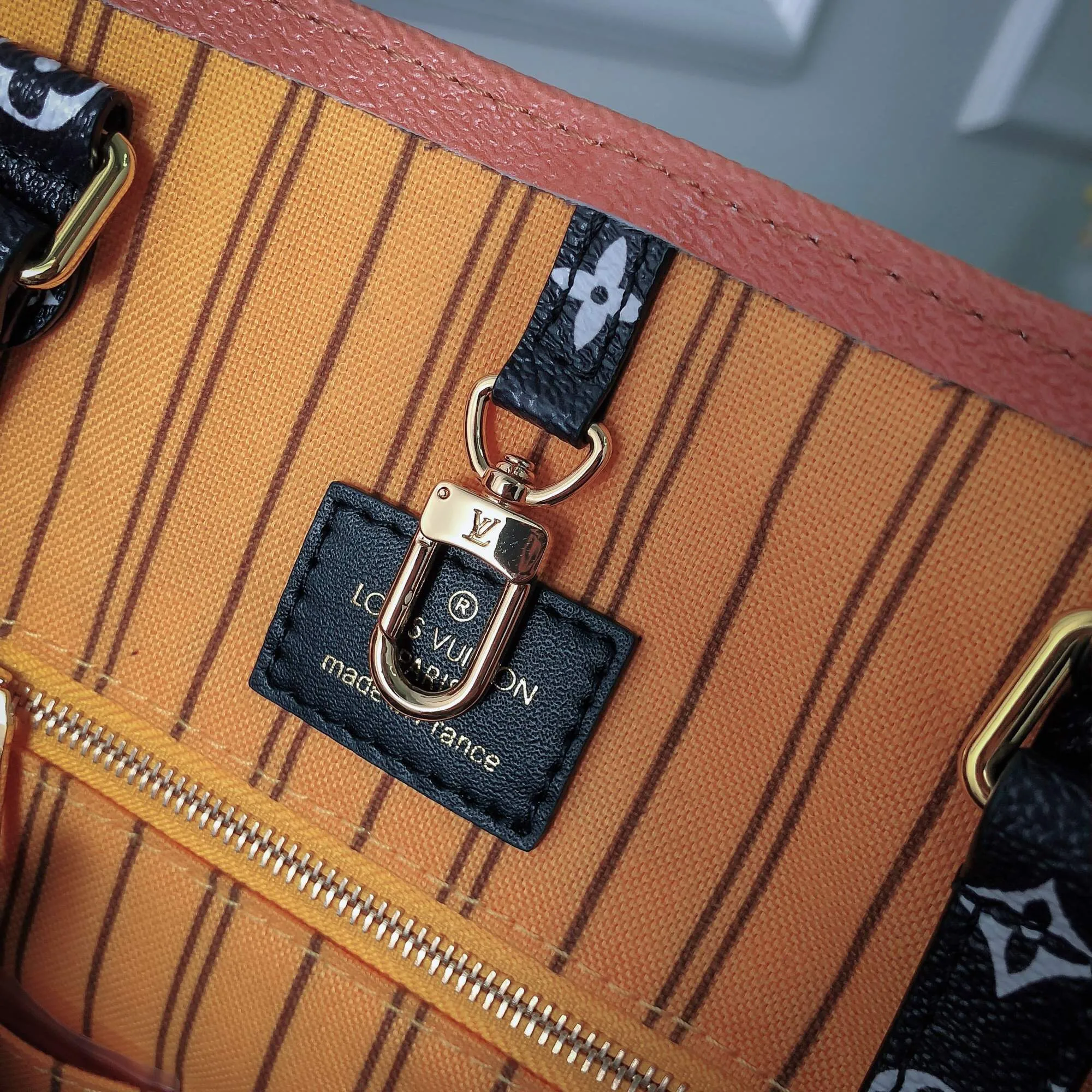 Louis Vuitton Onthego GM M44674 - 图片 9