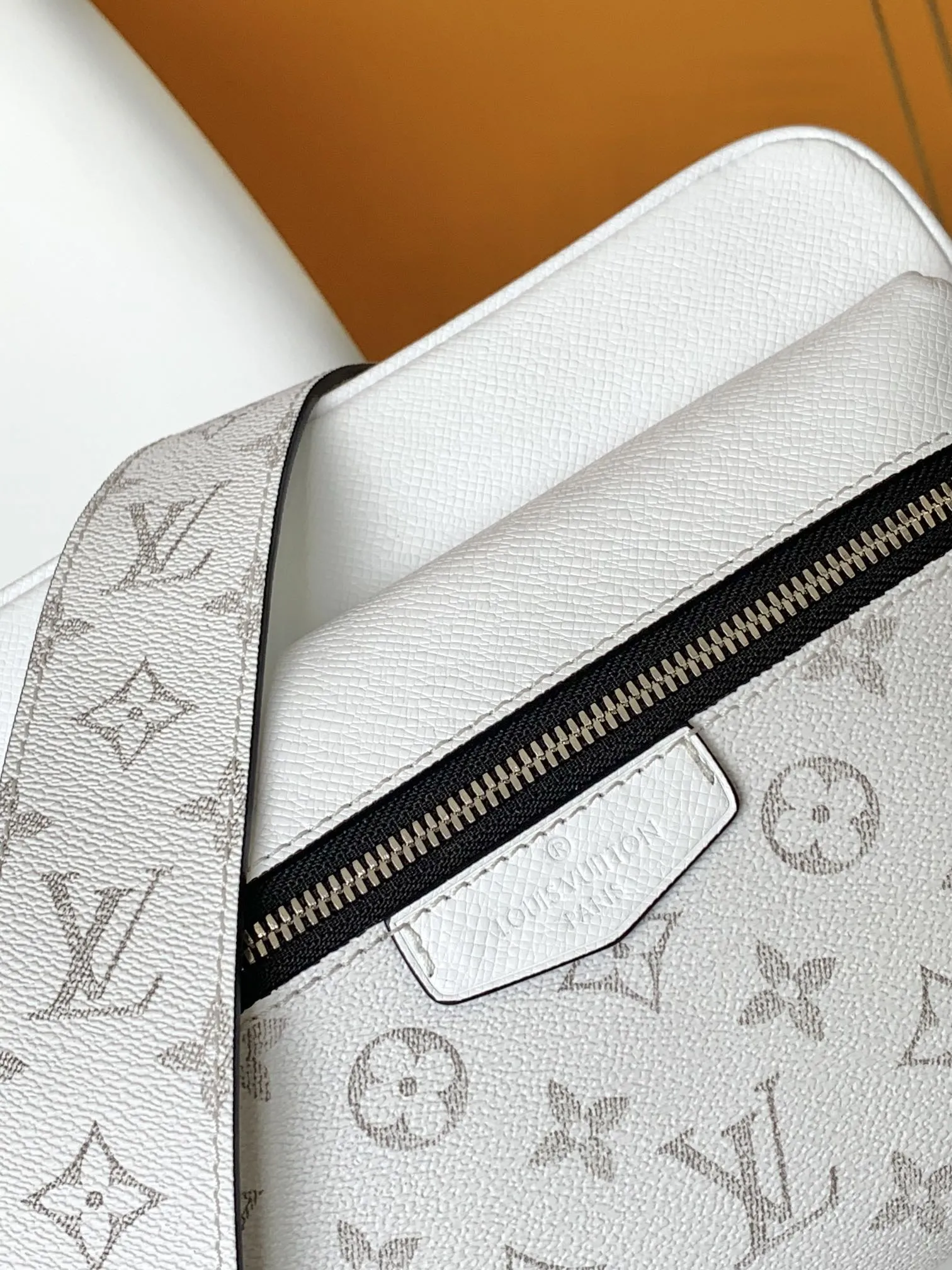 Louis Vuitton Outdoor Messenger M30873 - 图片 7
