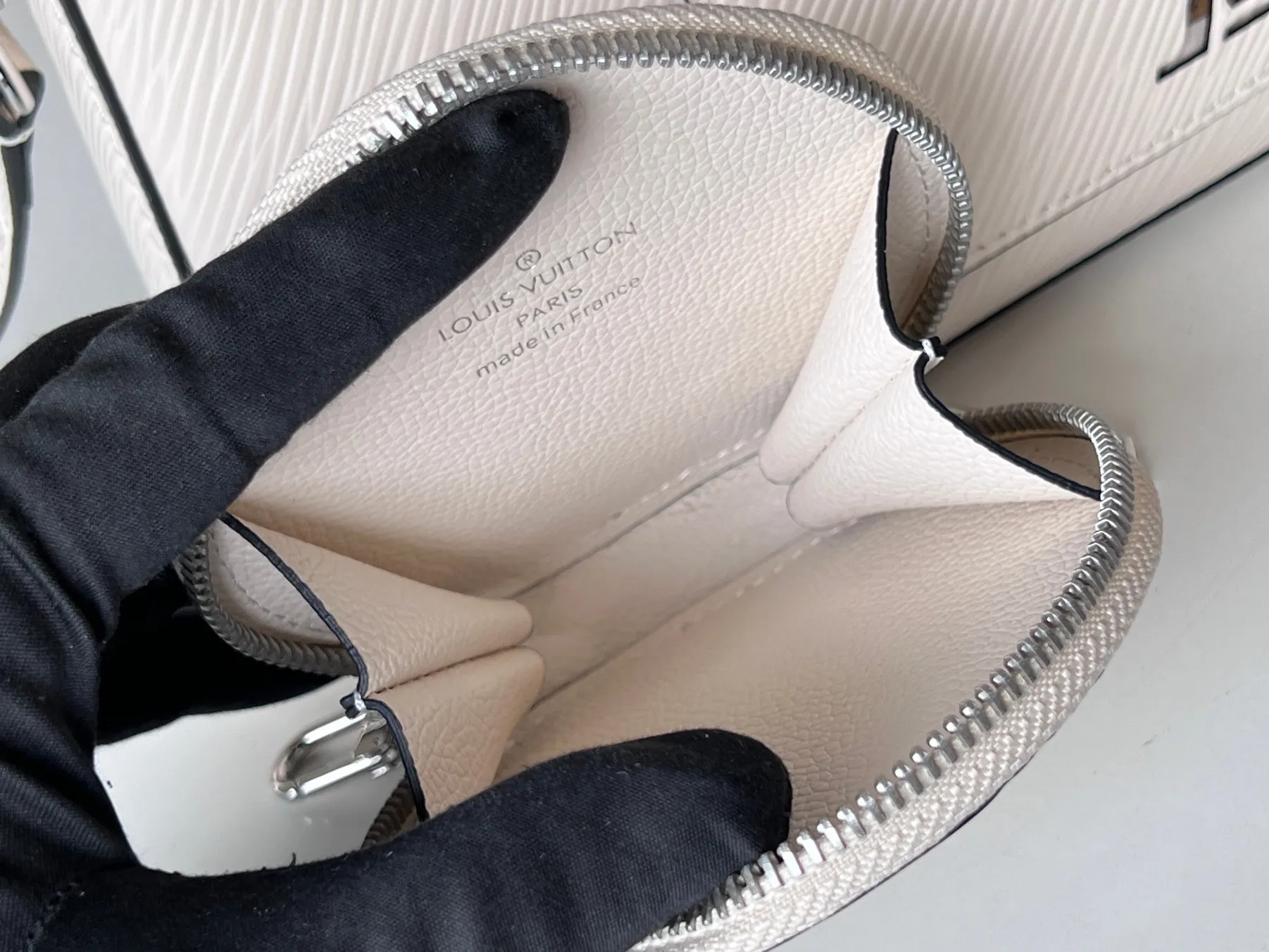 Louis Vuitton Marellini M20999 - 图片 5