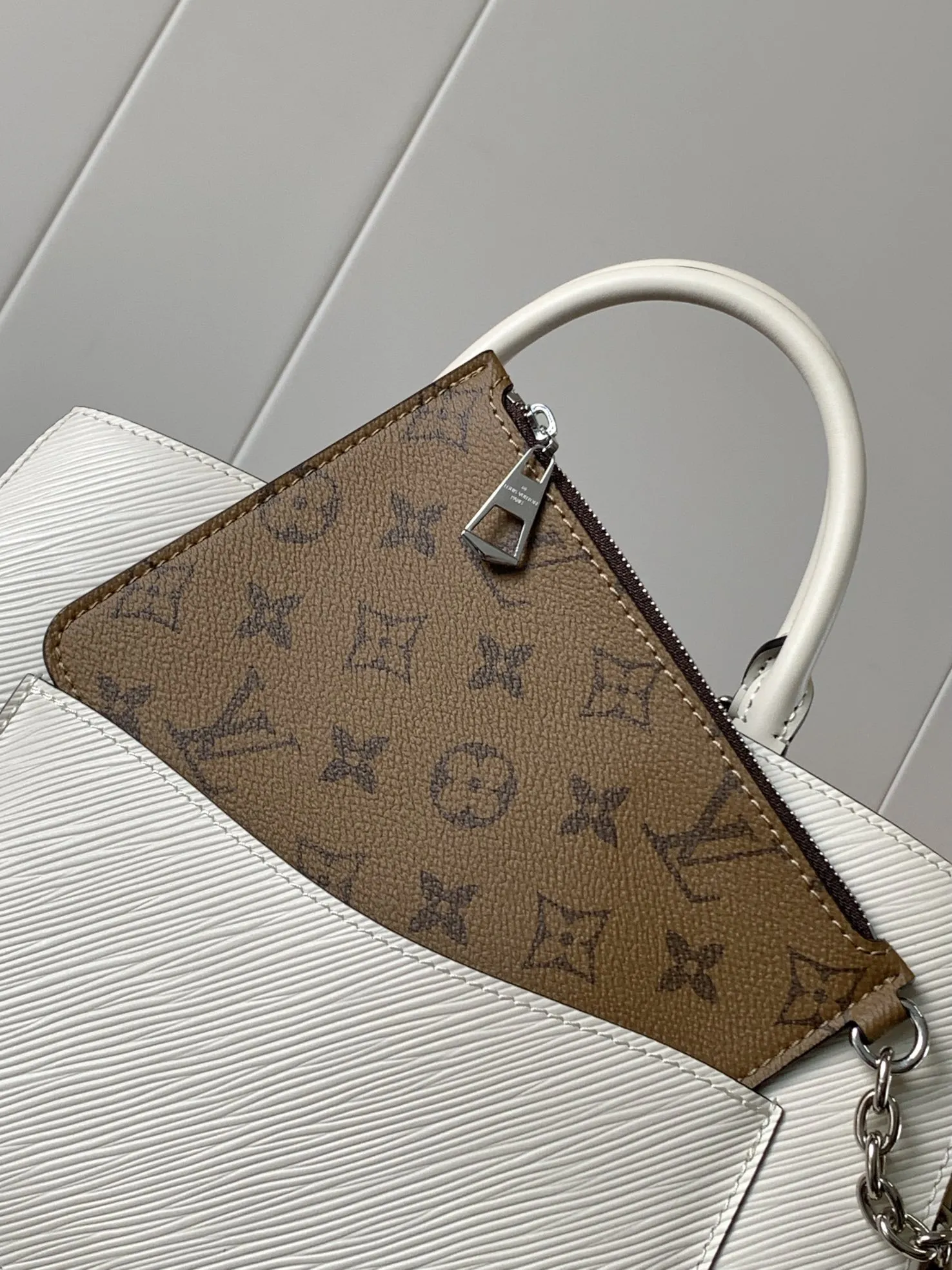Alternative view of Louis Vuitton Marelle Tote BB M20520