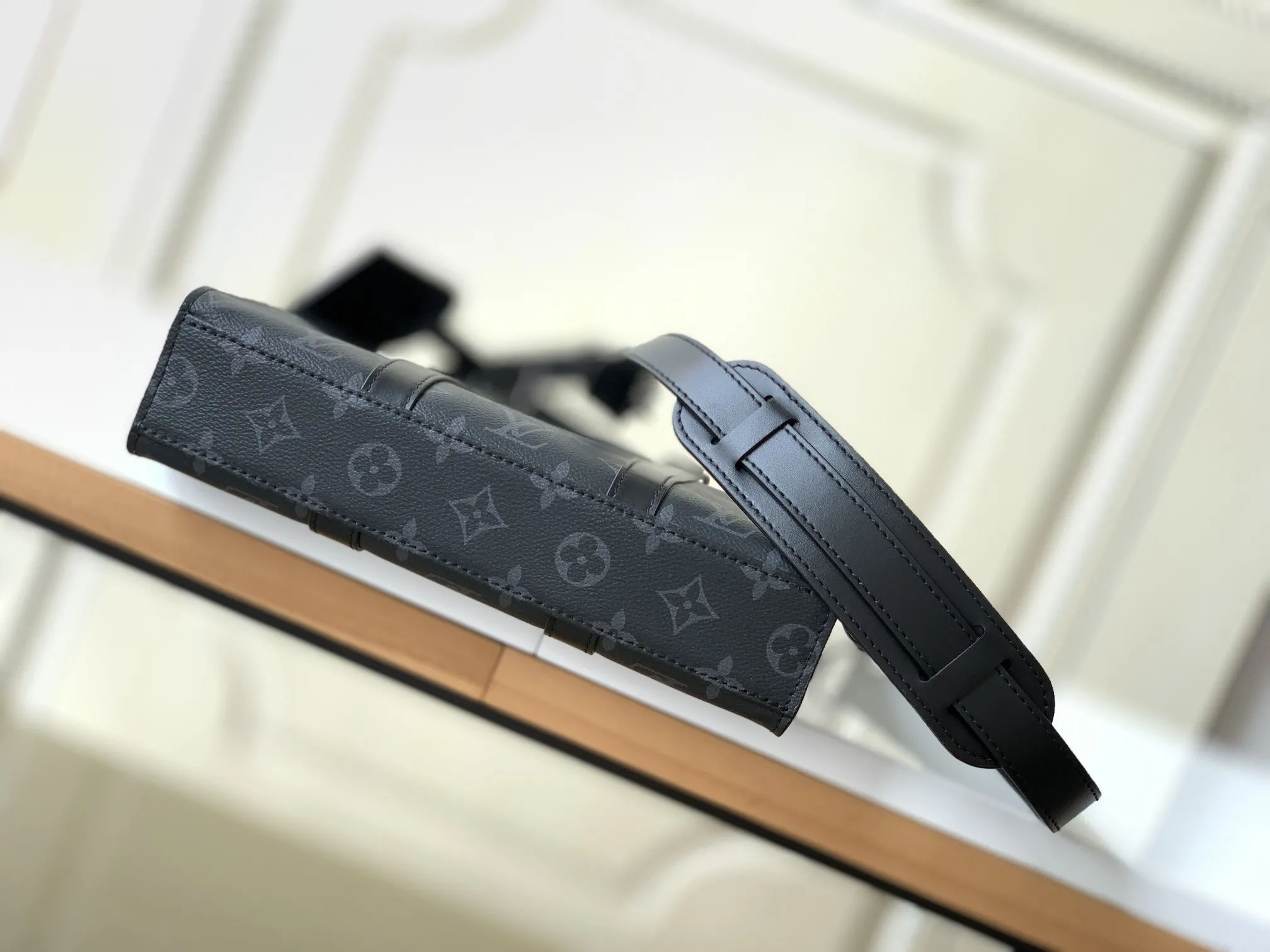 Louis Vuitton Sac Plat Cross M46456 - Image 5