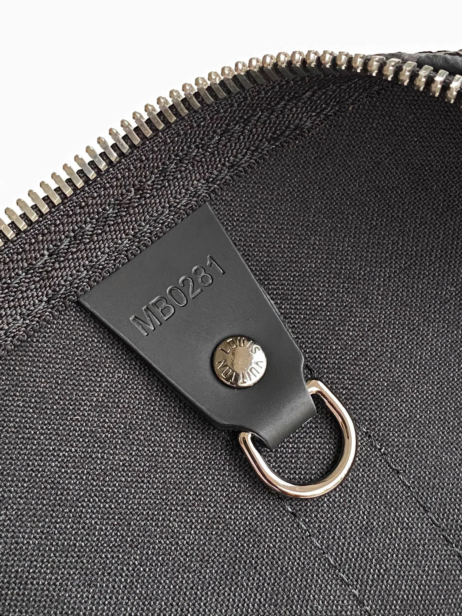 Alternative view of Louis Vuitton Keepall Bandoulière 50 Mon Monogram P01950
