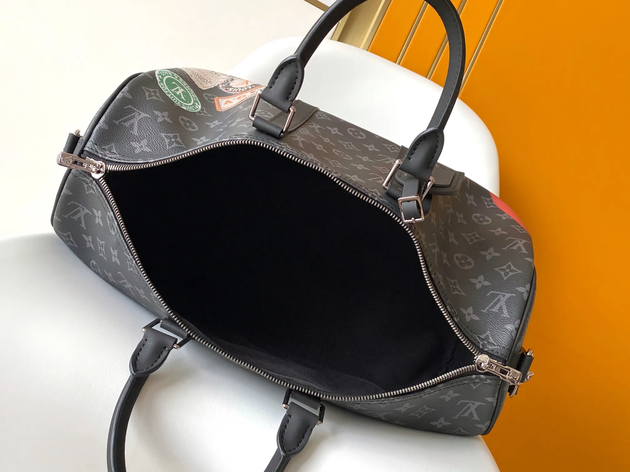 Alternative view of Louis Vuitton Keepall Bandoulière 45 Mon Monogram P01949