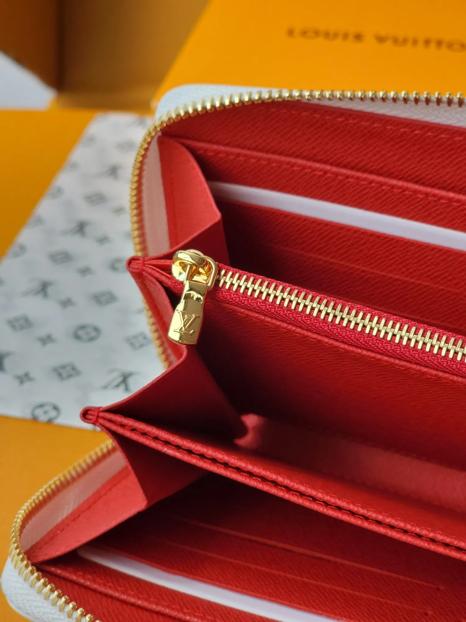 Alternative view of Louis Vuitton LV x TM Zippy Wallet M14240