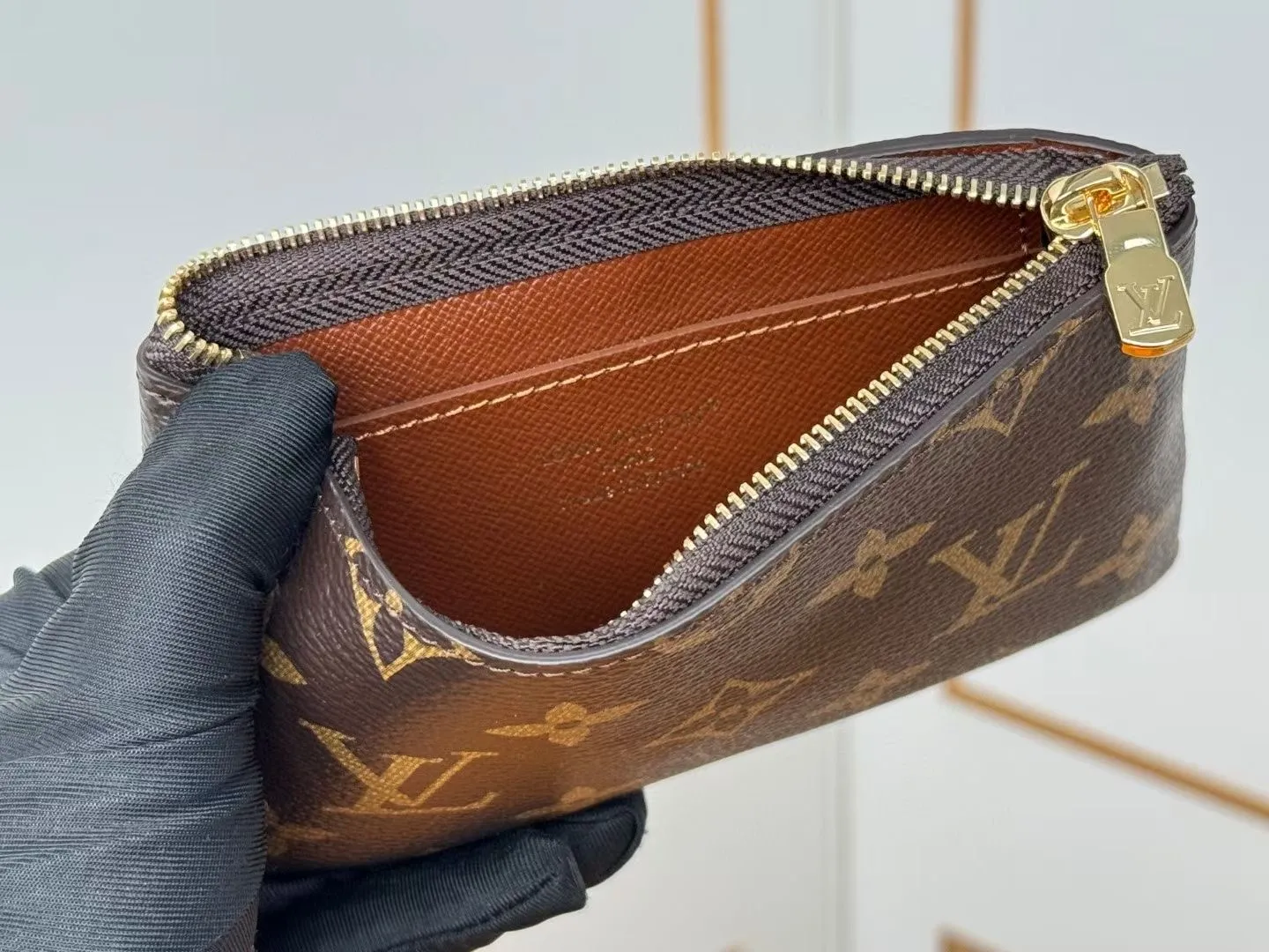 Alternative view of Louis Vuitton Key Pouch S M13559