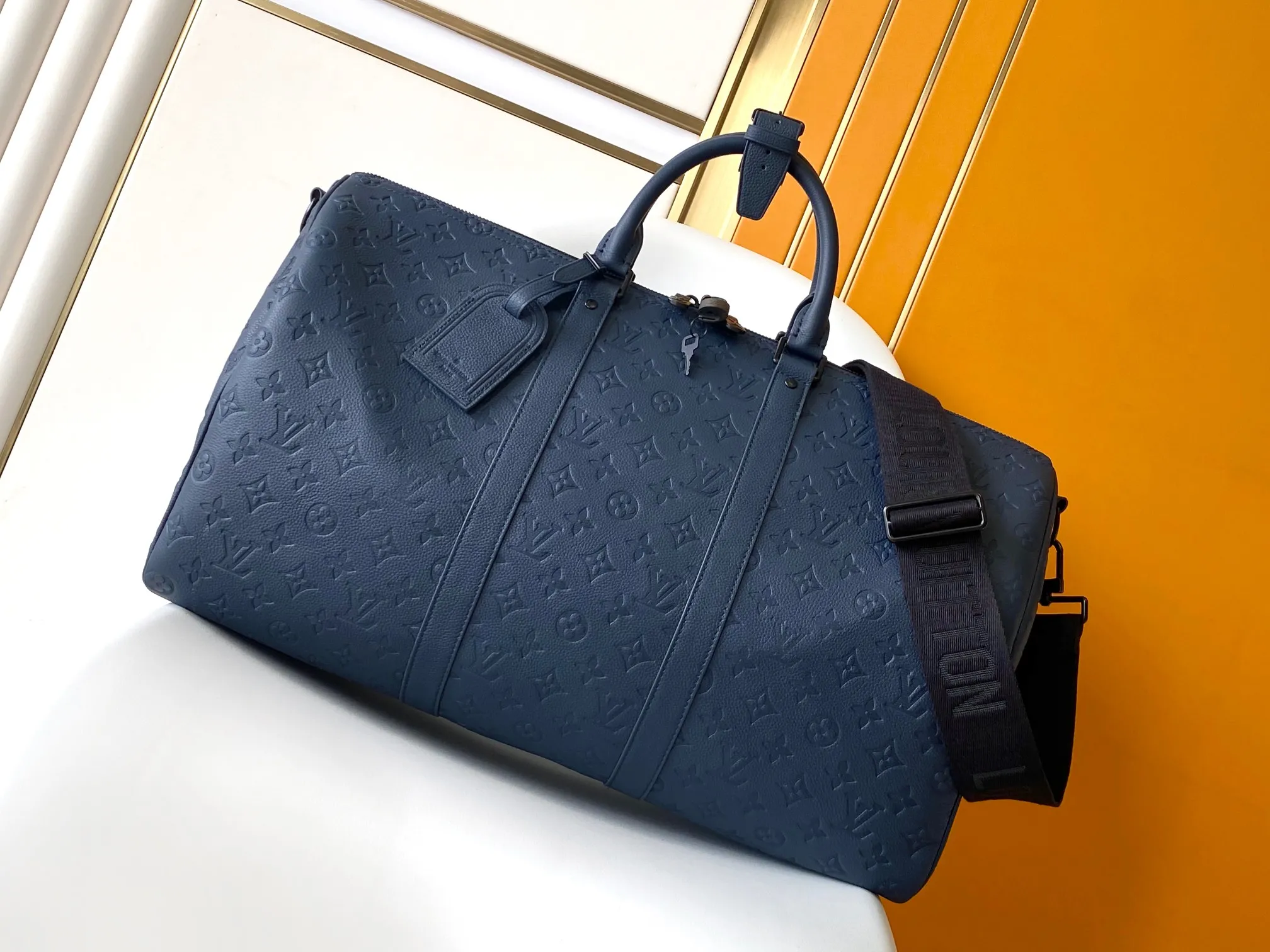 Alternative view of Louis Vuitton Keepall Bandoulière 50 M14840