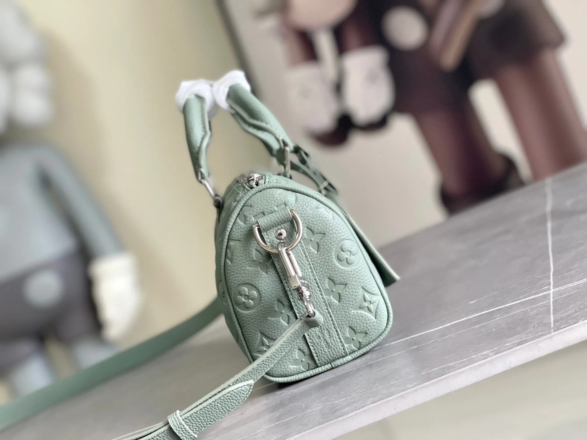 Louis Vuitton Keepall Bandoulière 25 M13866 - Image 4