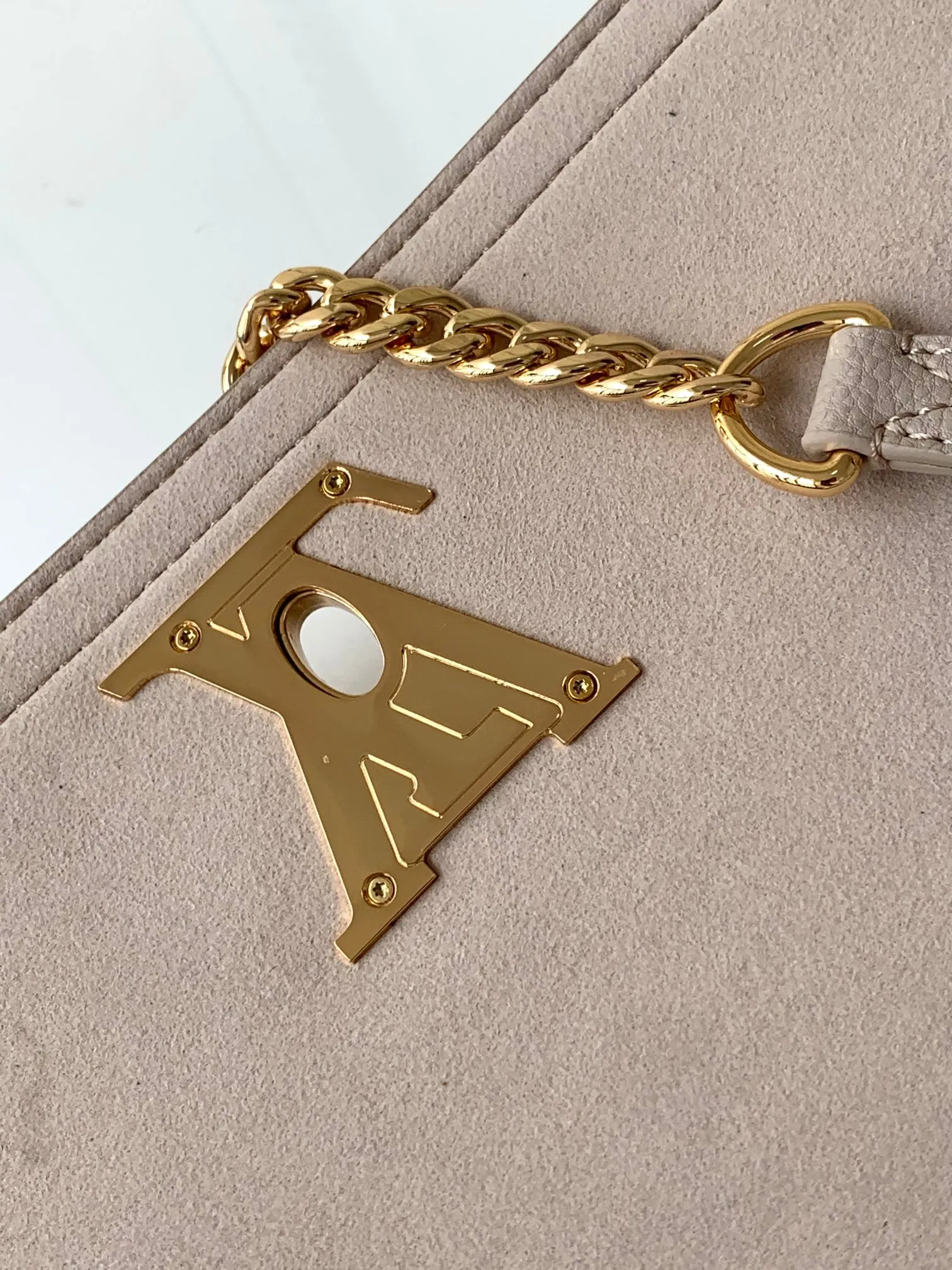 Louis Vuitton LockMe East West M22304 - Image 7