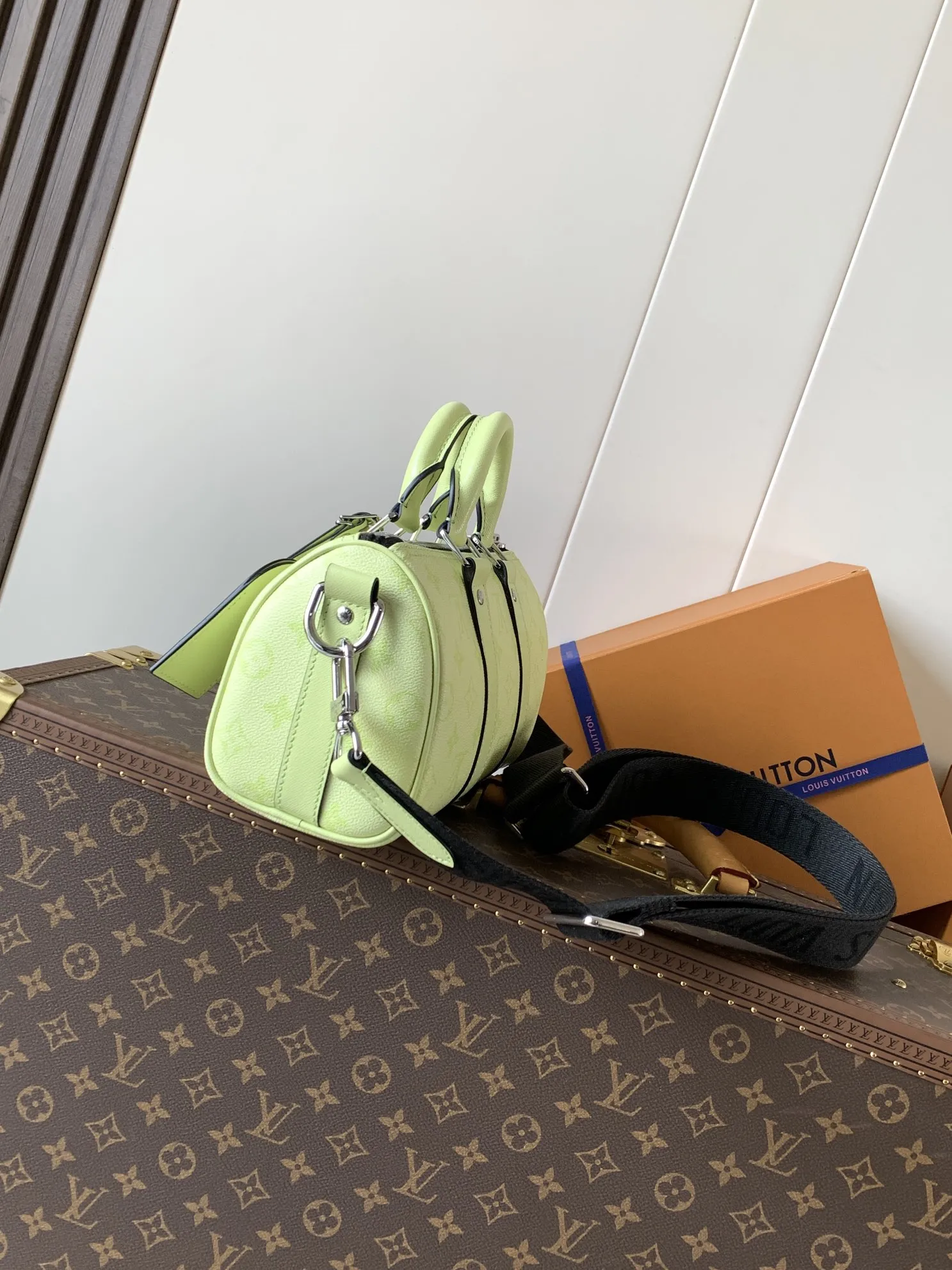 Louis Vuitton Keepall Bandoulière 25 M14078 - 图片 4