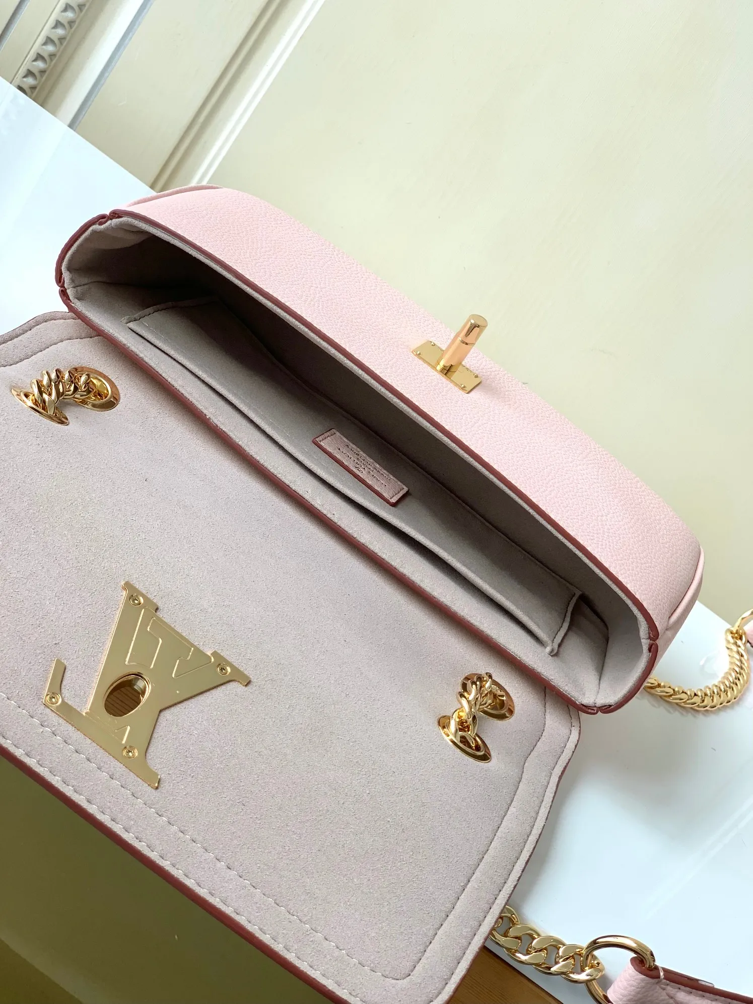 Louis Vuitton LockMe East West M22585 - Image 10