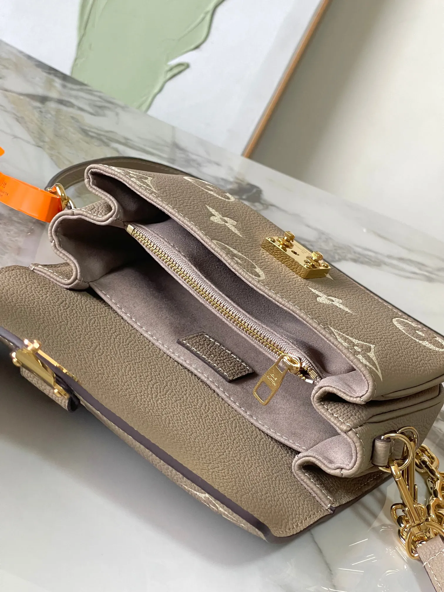 Louis Vuitton Pochette Métis East West M23081 - 图片 4
