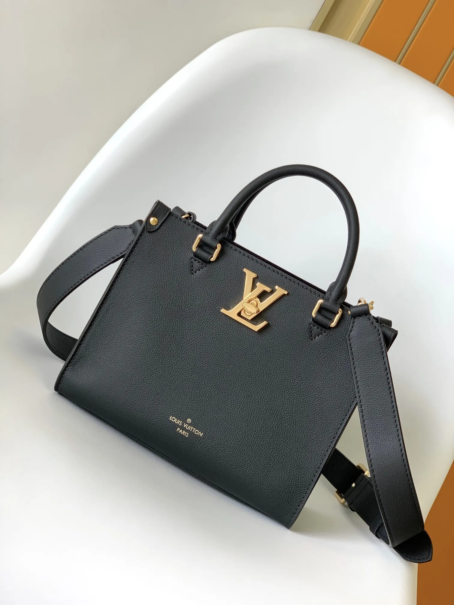 Louis Vuitton Lock & Go M22311 - Image 3