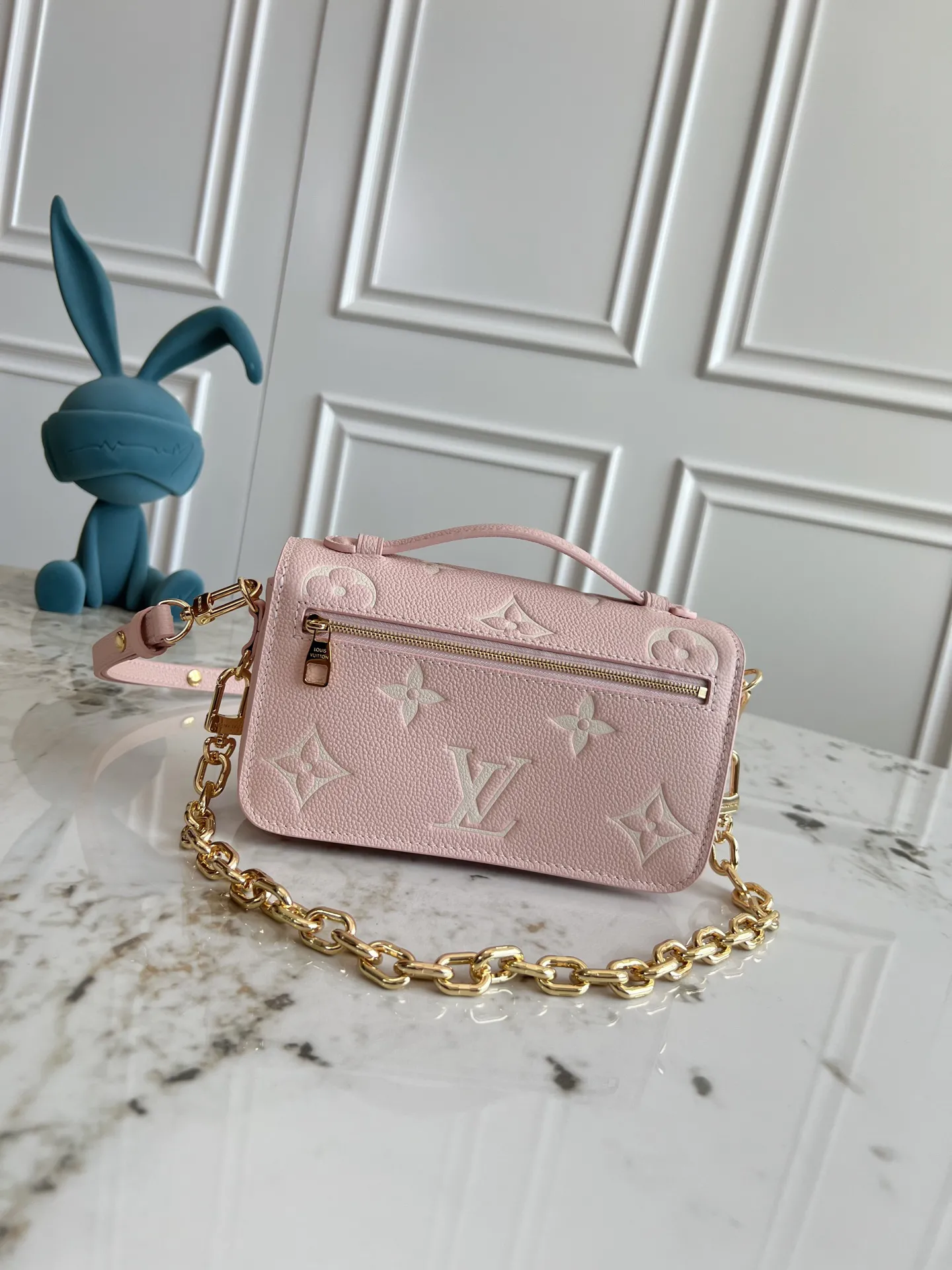 Louis Vuitton Pochette Métis East West M14208 - Image 5