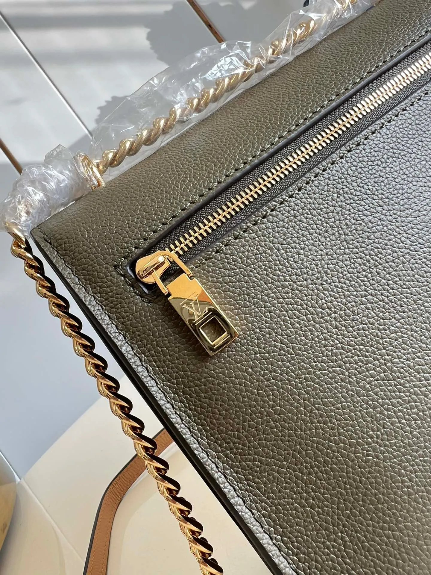 Louis Vuitton Mylockme Chain Bag M20799 - 图片 6